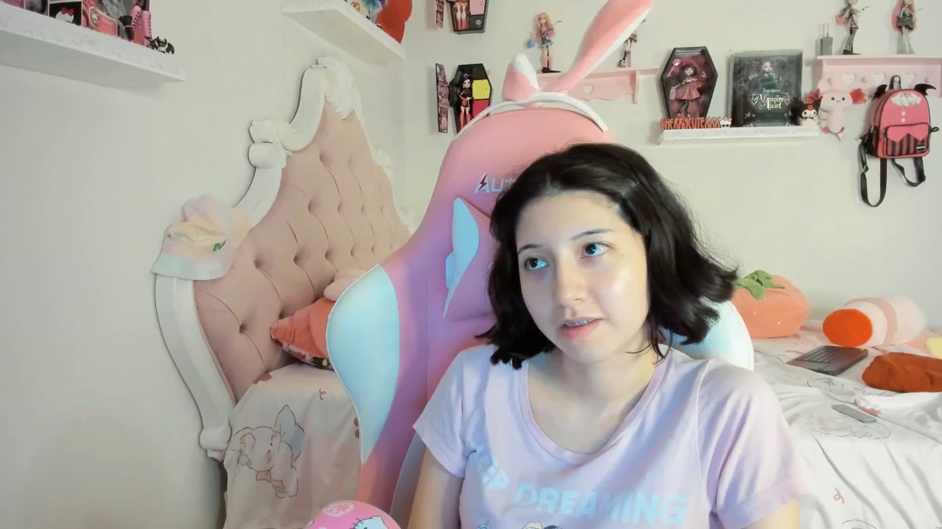 Gallery image thumbnail from Cherrycute666's myfreecams stream on, 08/31/2025, 09:05 image 16 of 20