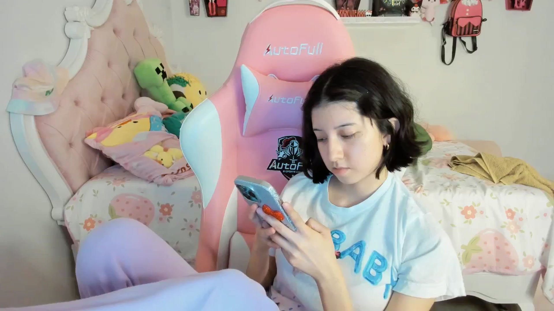 Gallery image thumbnail from Cherrycute666's myfreecams stream on, 09/02/2025, 05:04 image 9 of 20