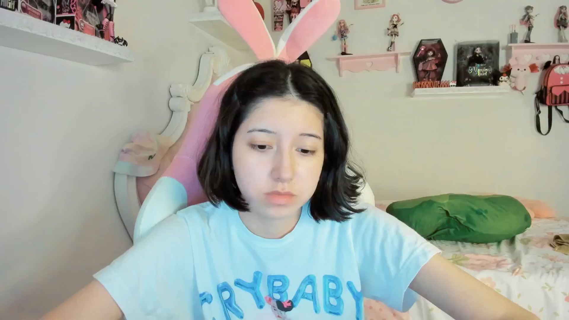 Gallery image thumbnail from Cherrycute666's myfreecams stream on, 09/02/2025, 05:04 image 3 of 20