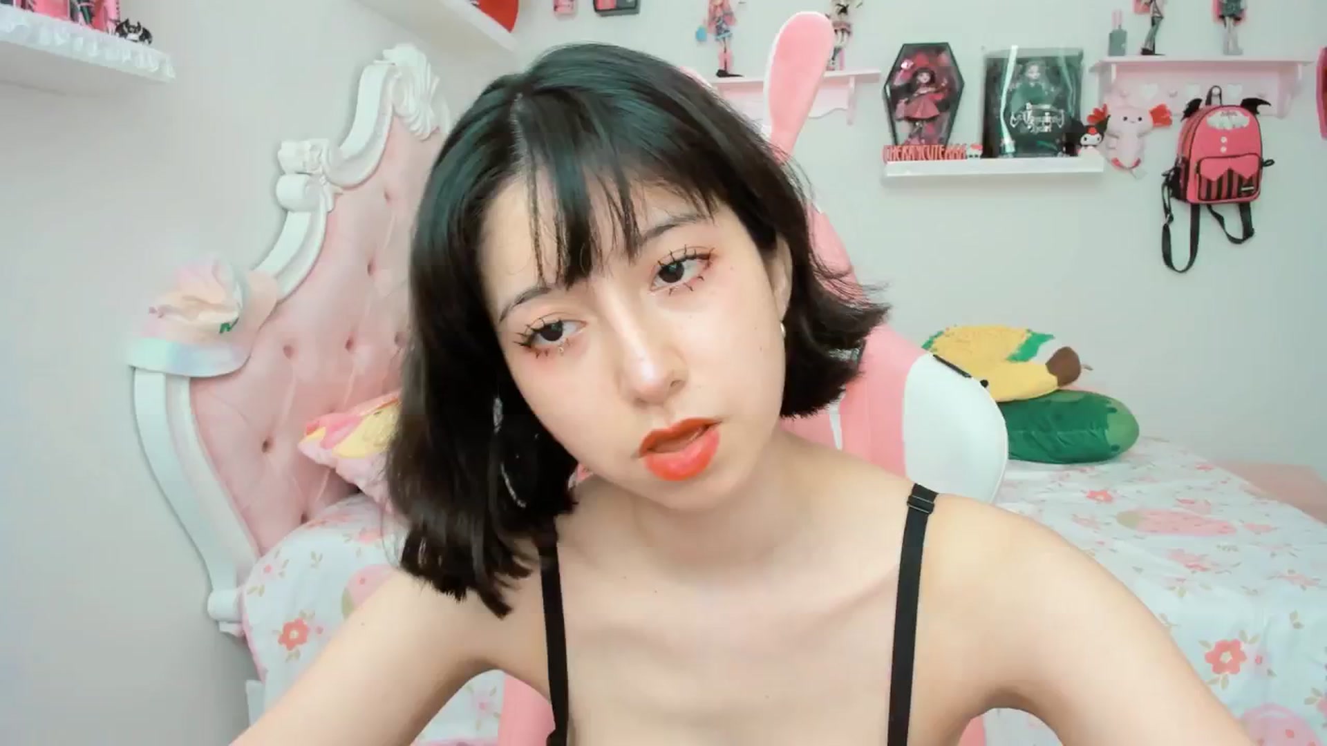 Gallery image thumbnail from Cherrycute666's myfreecams stream on, 09/02/2025, 21:38 image 4 of 20