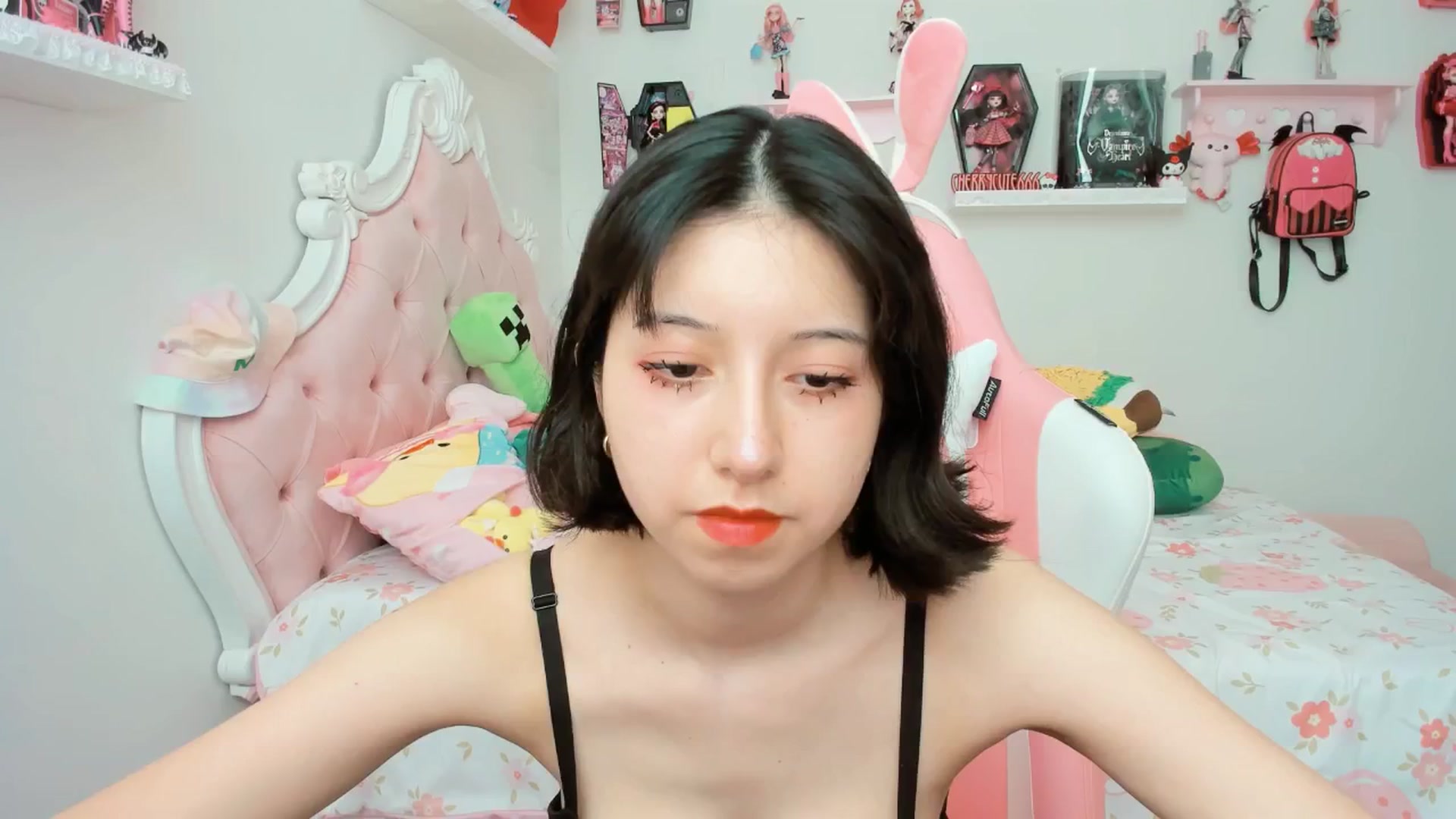 Gallery image thumbnail from Cherrycute666's myfreecams stream on, 09/02/2025, 21:38 image 10 of 20