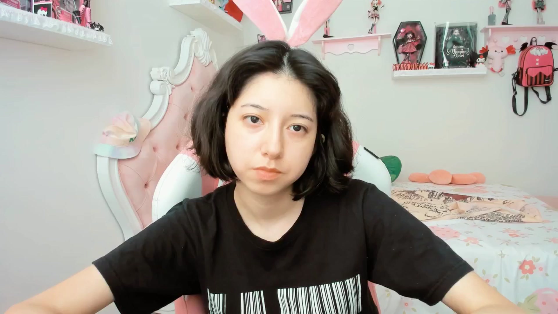 Gallery image thumbnail from Cherrycute666's myfreecams stream on, 09/03/2025, 18:46 image 11 of 20