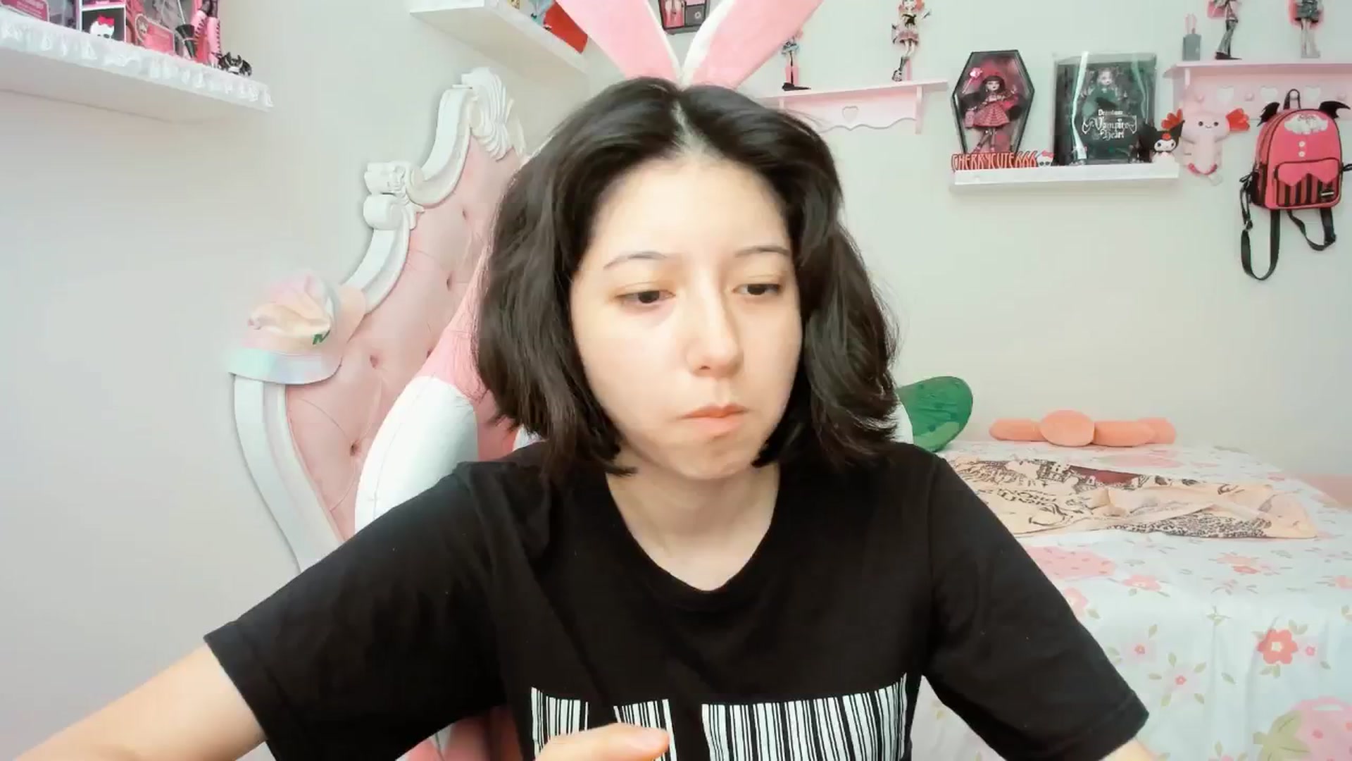 Gallery image thumbnail from Cherrycute666's myfreecams stream on, 09/03/2025, 18:46 image 4 of 20
