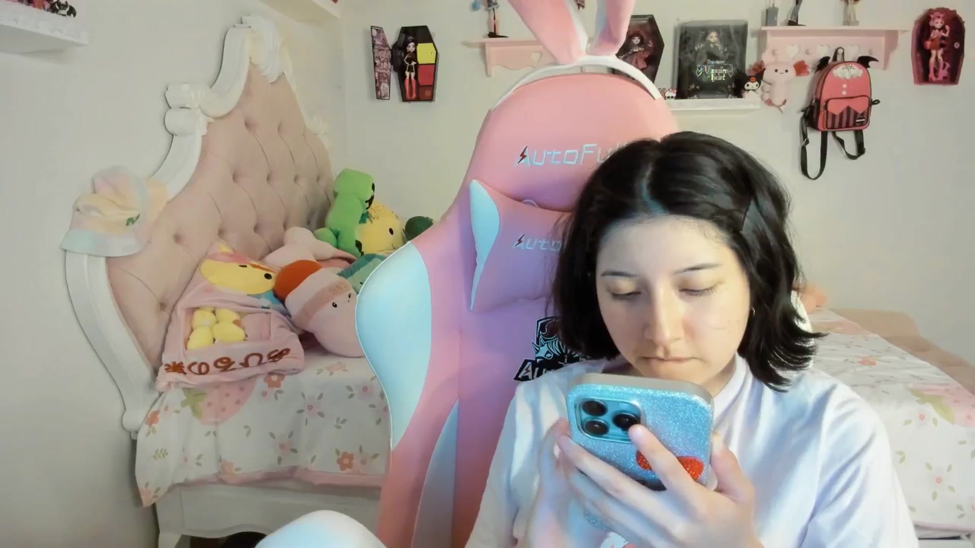 Gallery image thumbnail from Cherrycute666's myfreecams stream on, 09/05/2025, 06:22 image 14 of 20