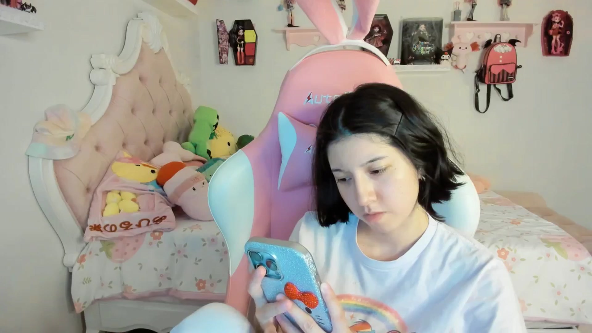Gallery image thumbnail from Cherrycute666's myfreecams stream on, 09/05/2025, 06:22 image 12 of 20