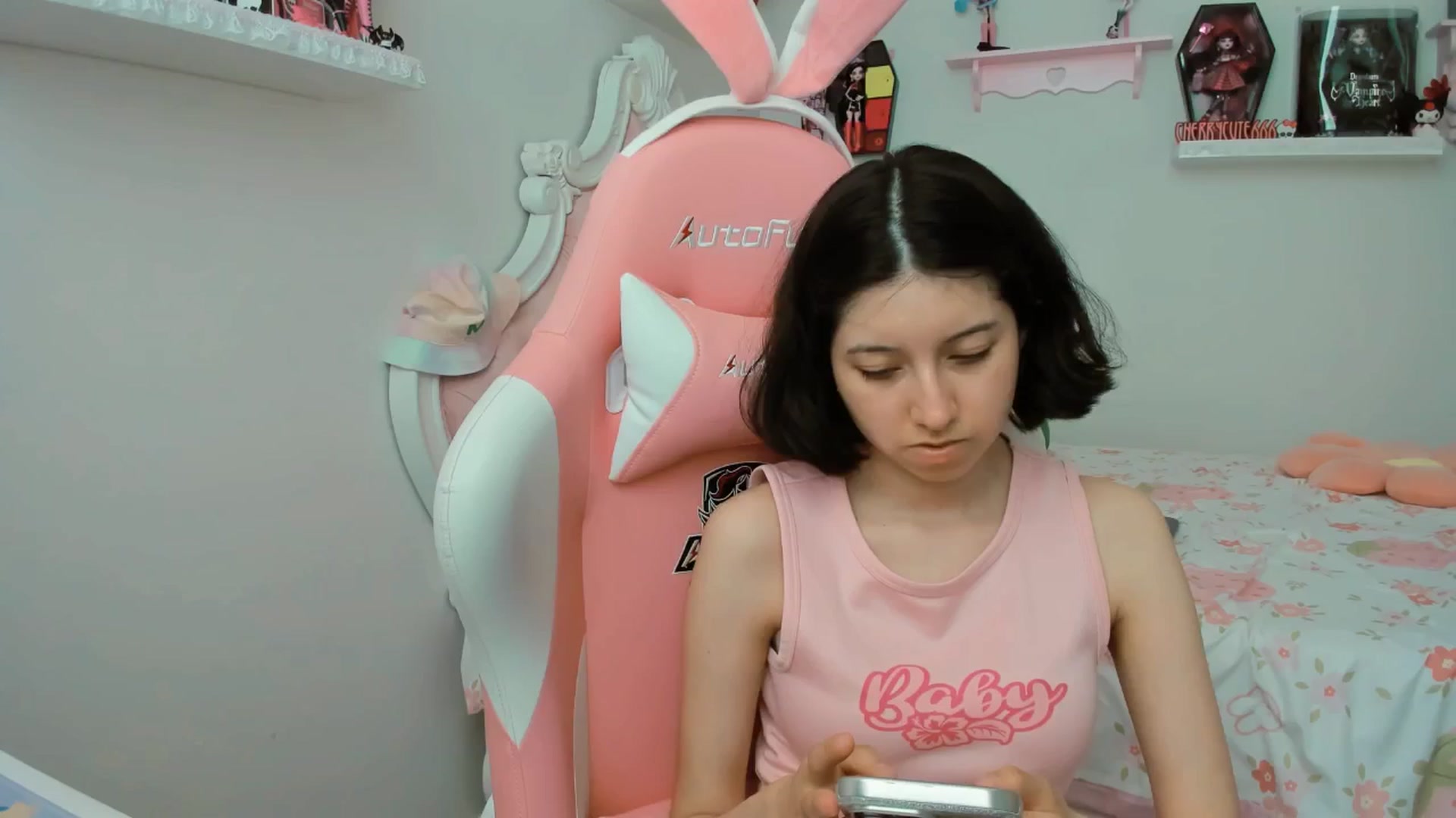 Gallery image thumbnail from Cherrycute666's myfreecams stream on, 09/05/2025, 21:19 image 18 of 20