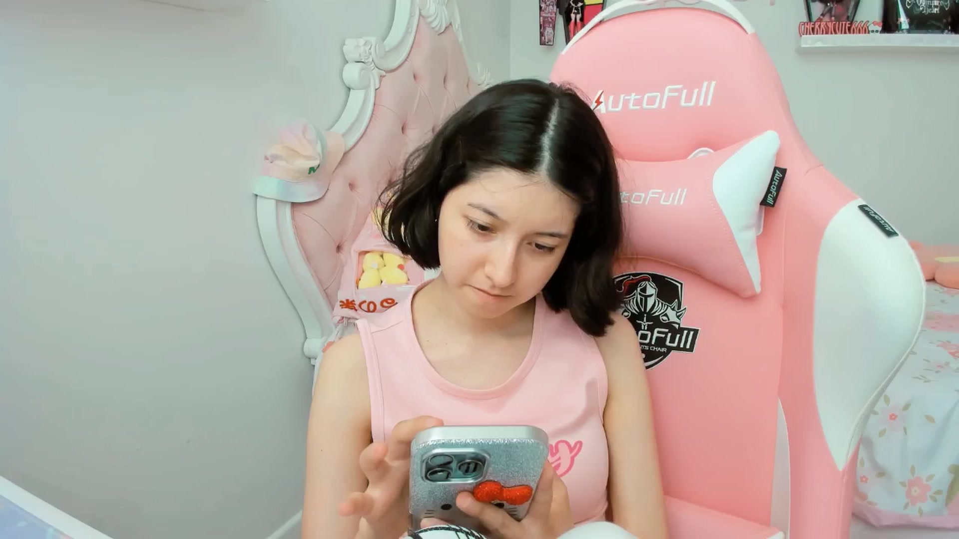 Gallery image thumbnail from Cherrycute666's myfreecams stream on, 09/05/2025, 21:19 image 13 of 20