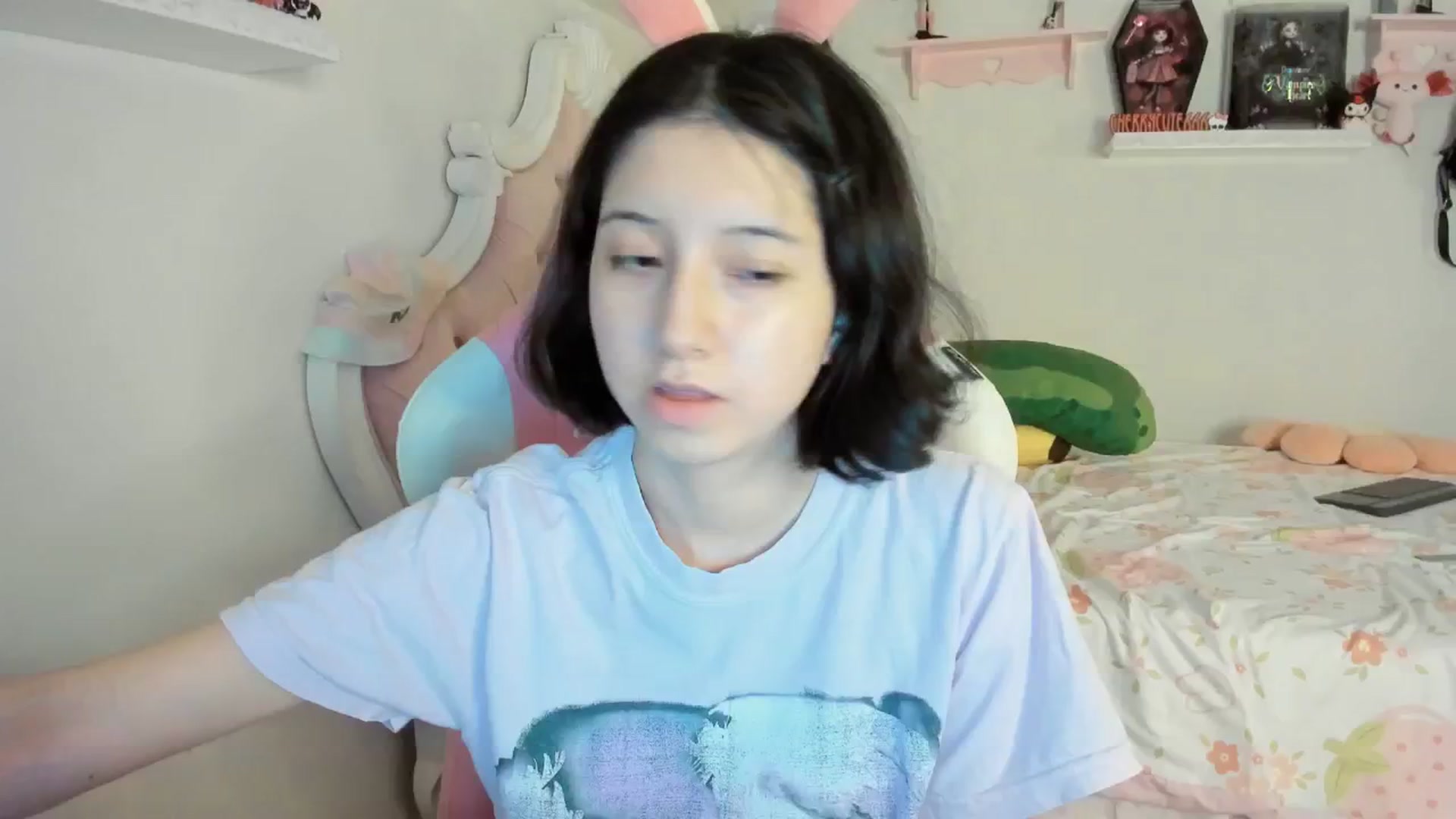 Gallery image thumbnail from Cherrycute666's myfreecams stream on, 09/06/2025, 09:59 image 1 of 20