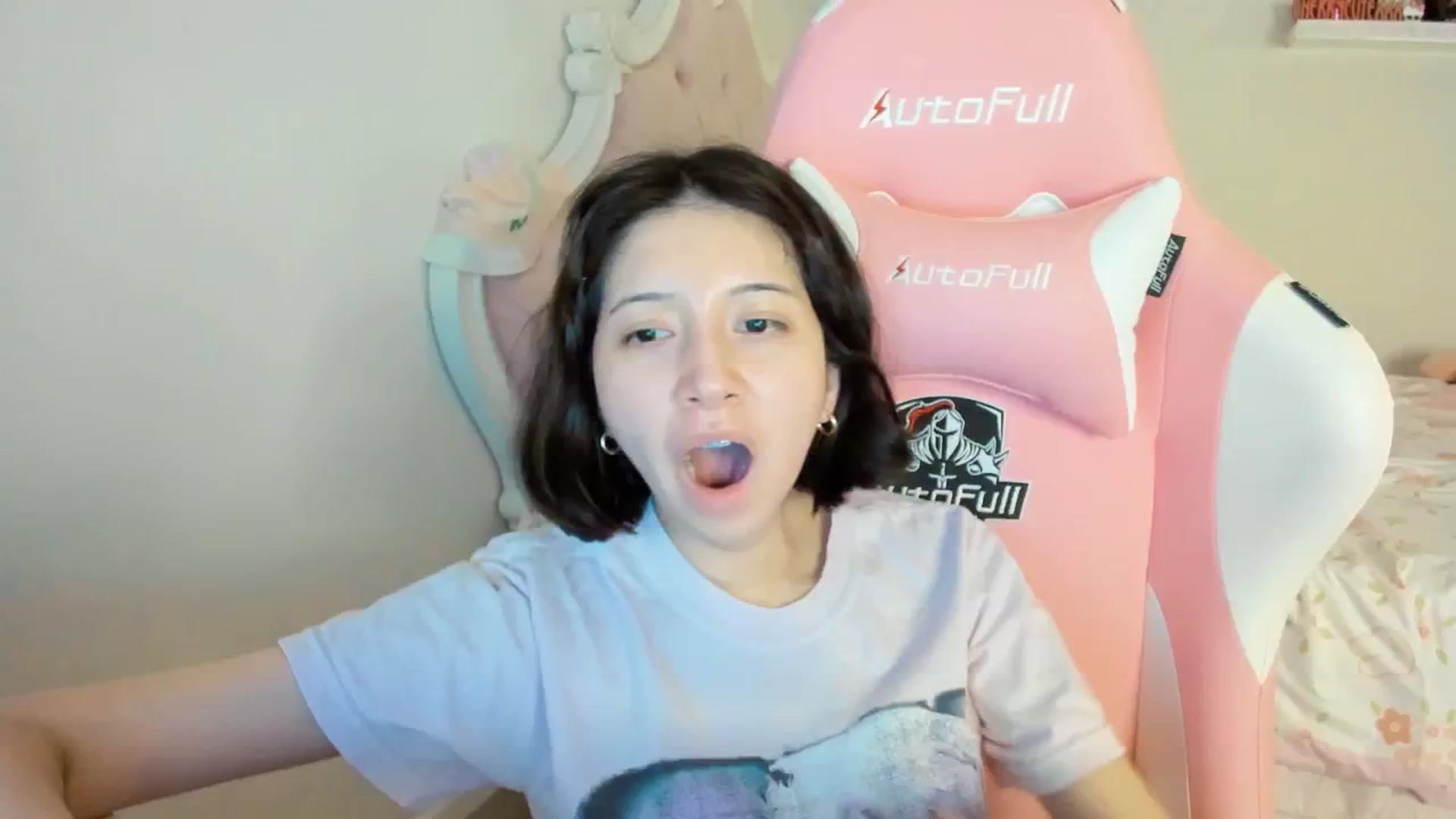 Gallery image thumbnail from Cherrycute666's myfreecams stream on, 09/06/2025, 09:59 image 8 of 20