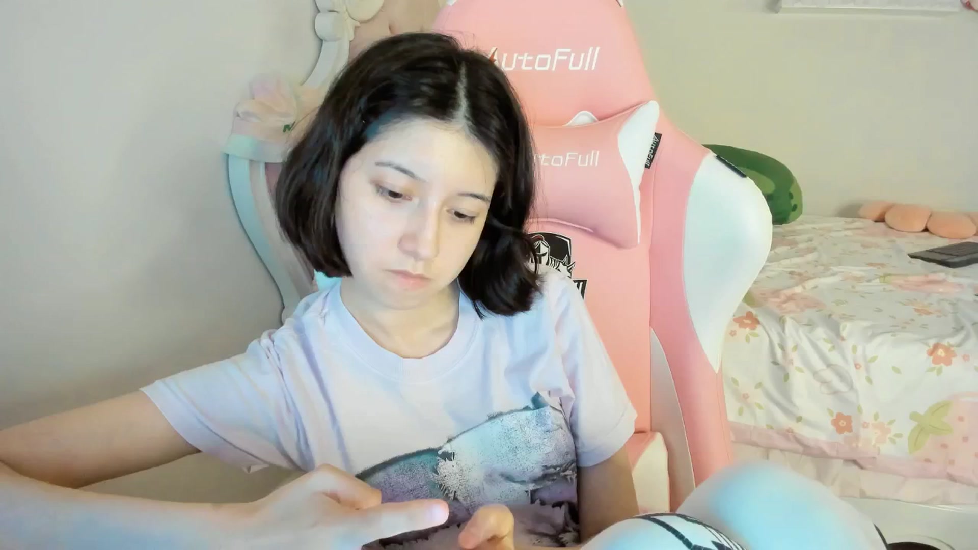 Gallery image thumbnail from Cherrycute666's myfreecams stream on, 09/06/2025, 09:59 image 7 of 20