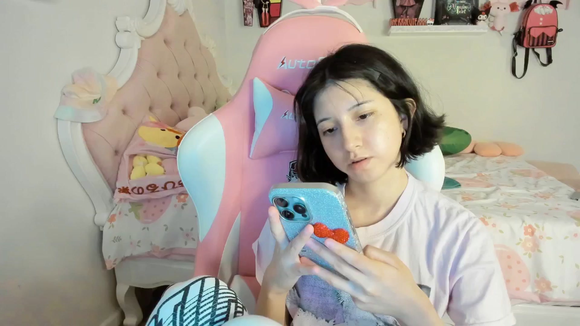 Gallery image thumbnail from Cherrycute666's myfreecams stream on, 09/06/2025, 09:59 image 17 of 20
