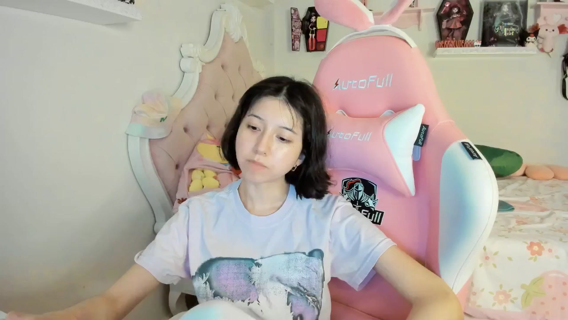 Gallery image thumbnail from Cherrycute666's myfreecams stream on, 09/06/2025, 09:59 image 19 of 20