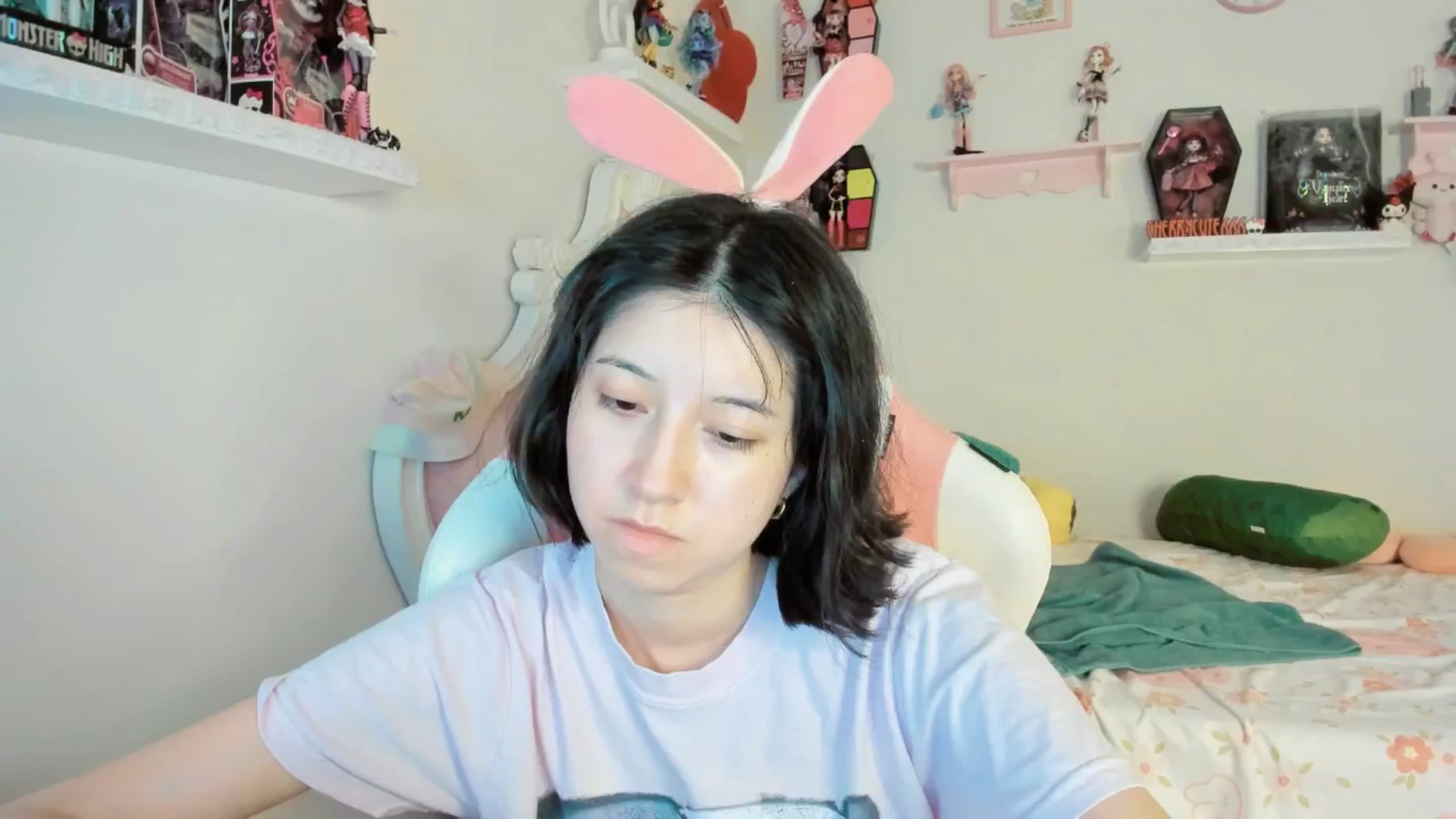 Gallery image thumbnail from Cherrycute666's myfreecams stream on, 09/06/2025, 09:59 image 16 of 20