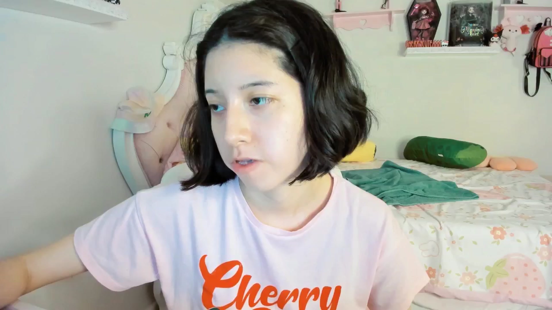 Gallery image thumbnail from Cherrycute666's myfreecams stream on, 09/07/2025, 04:57 image 12 of 20