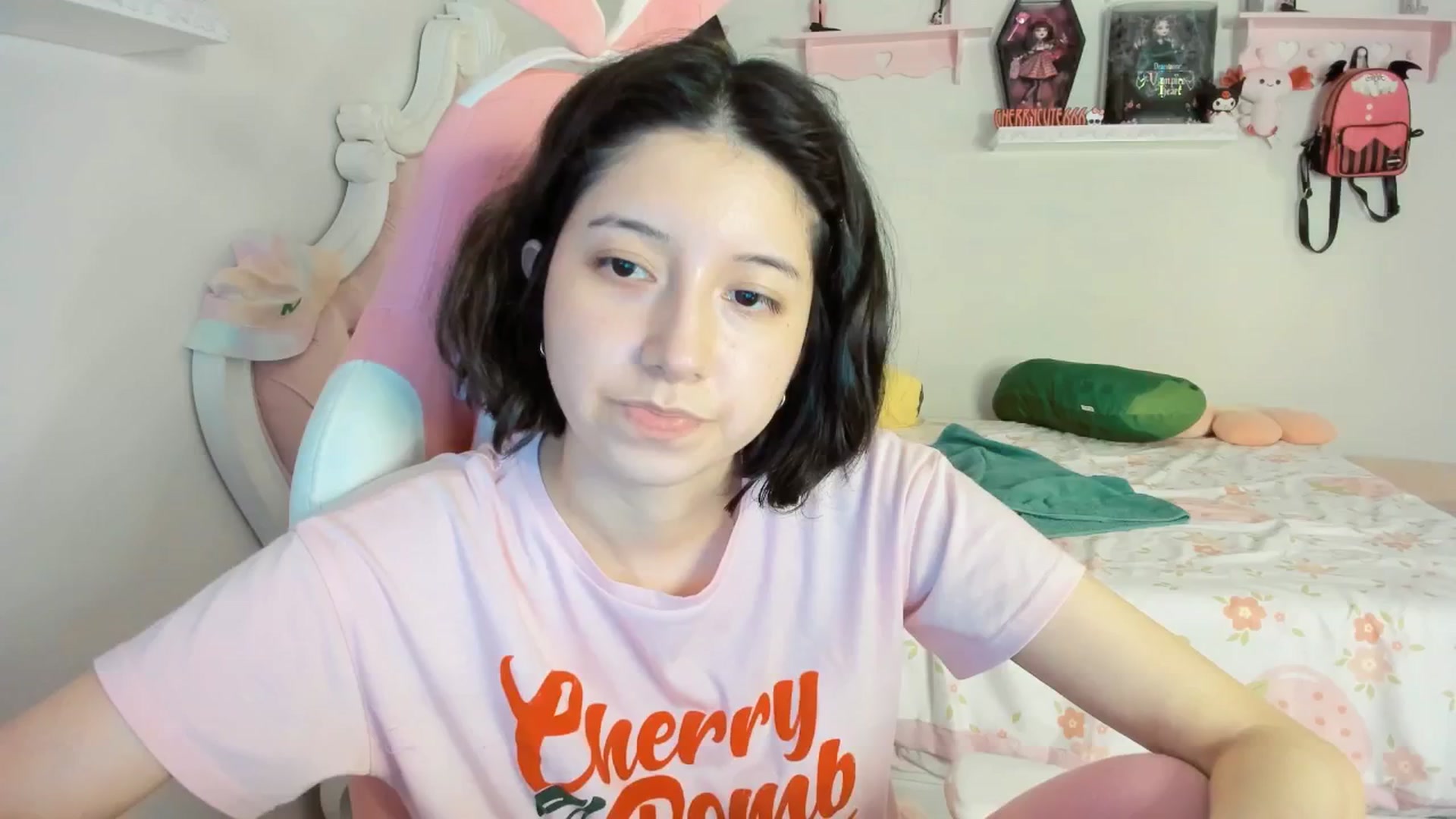 Gallery image thumbnail from Cherrycute666's myfreecams stream on, 09/07/2025, 04:57 image 1 of 20