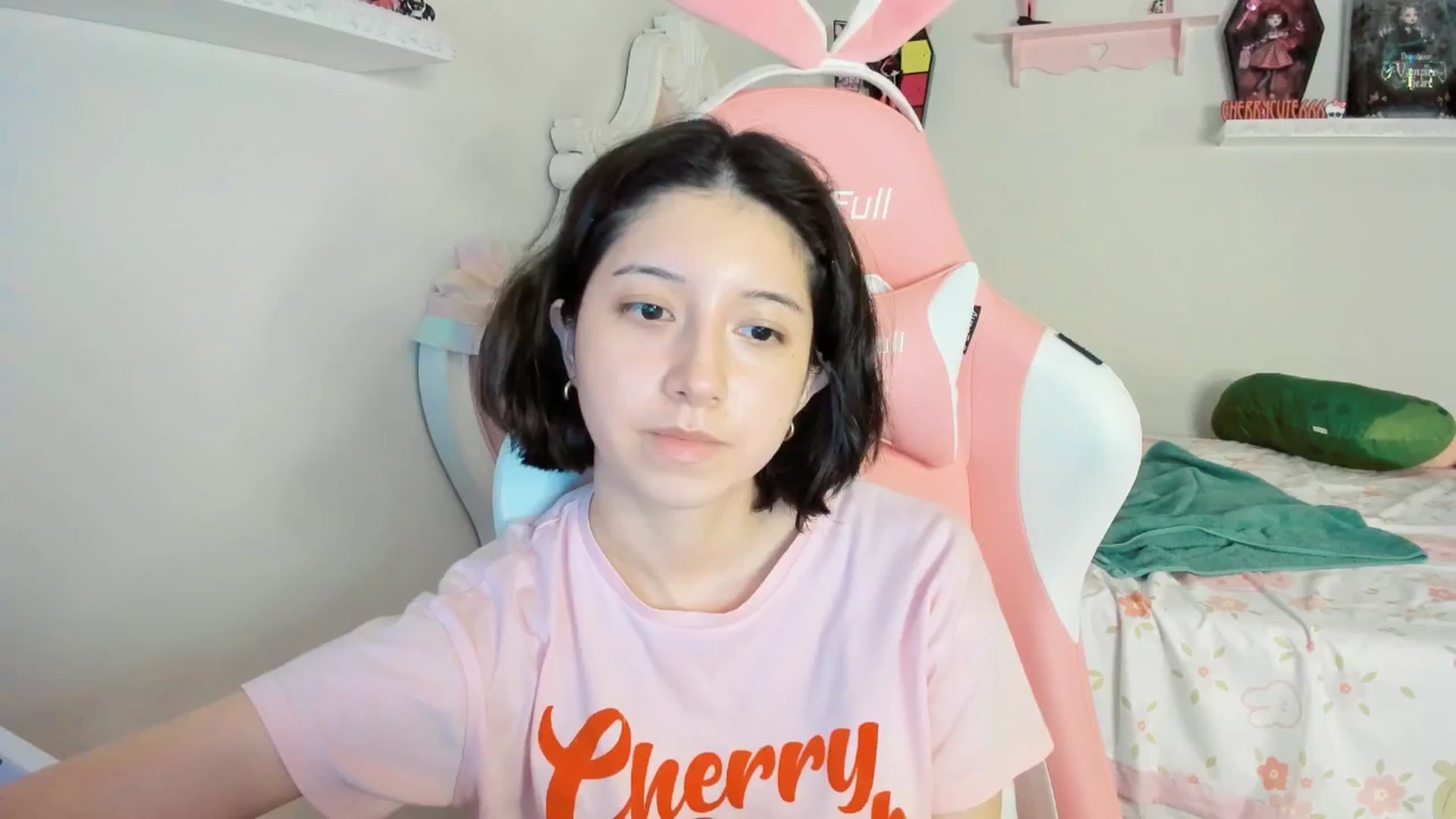 Gallery image thumbnail from Cherrycute666's myfreecams stream on, 09/07/2025, 04:57 image 8 of 20