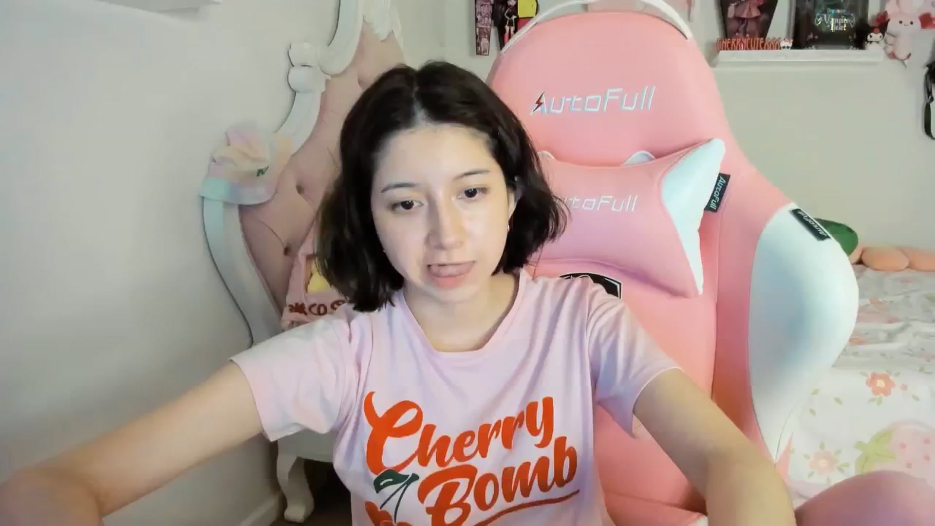 Gallery image thumbnail from Cherrycute666's myfreecams stream on, 09/07/2025, 04:57 image 19 of 20