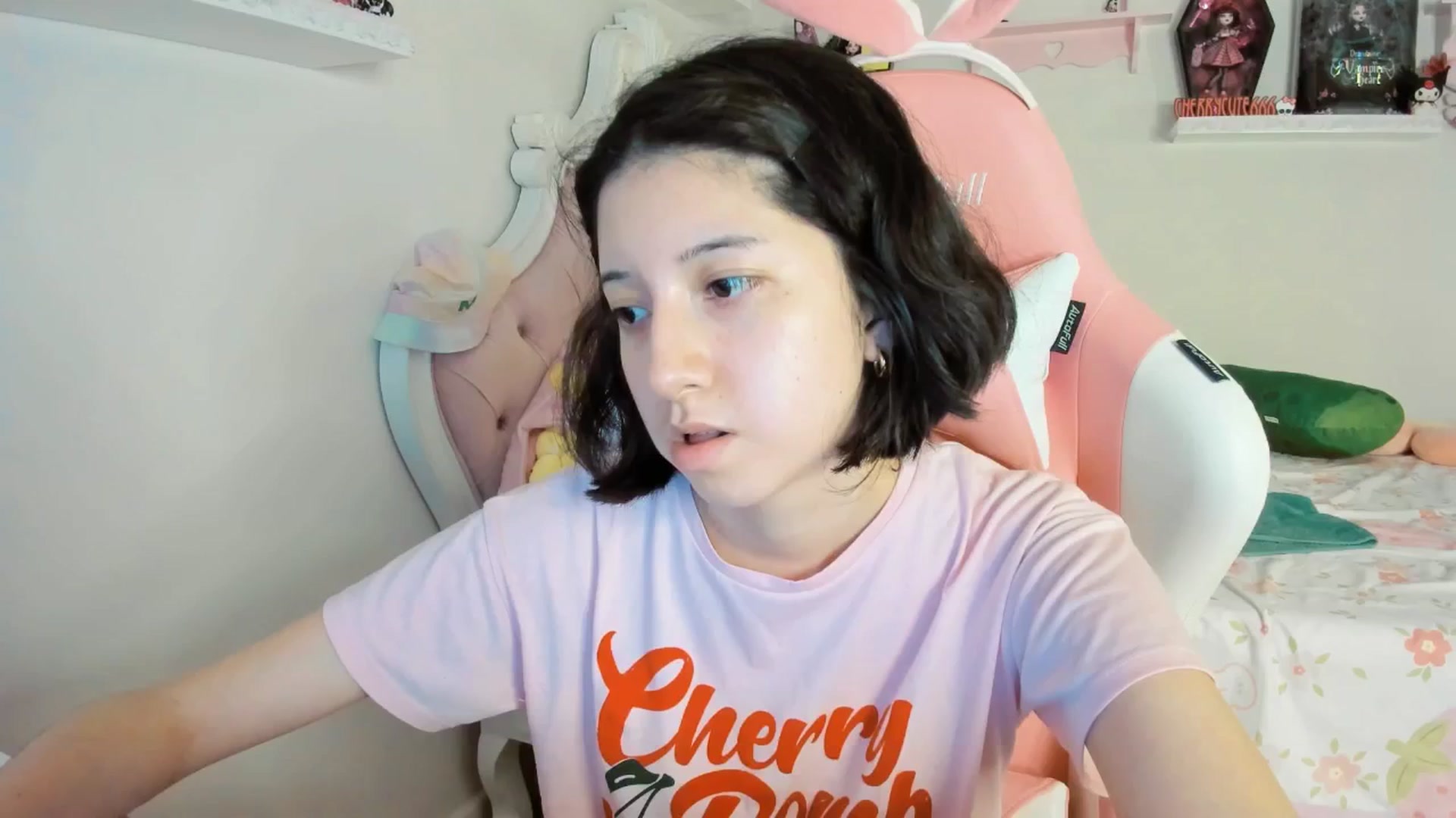 Gallery image thumbnail from Cherrycute666's myfreecams stream on, 09/07/2025, 04:57 image 10 of 20