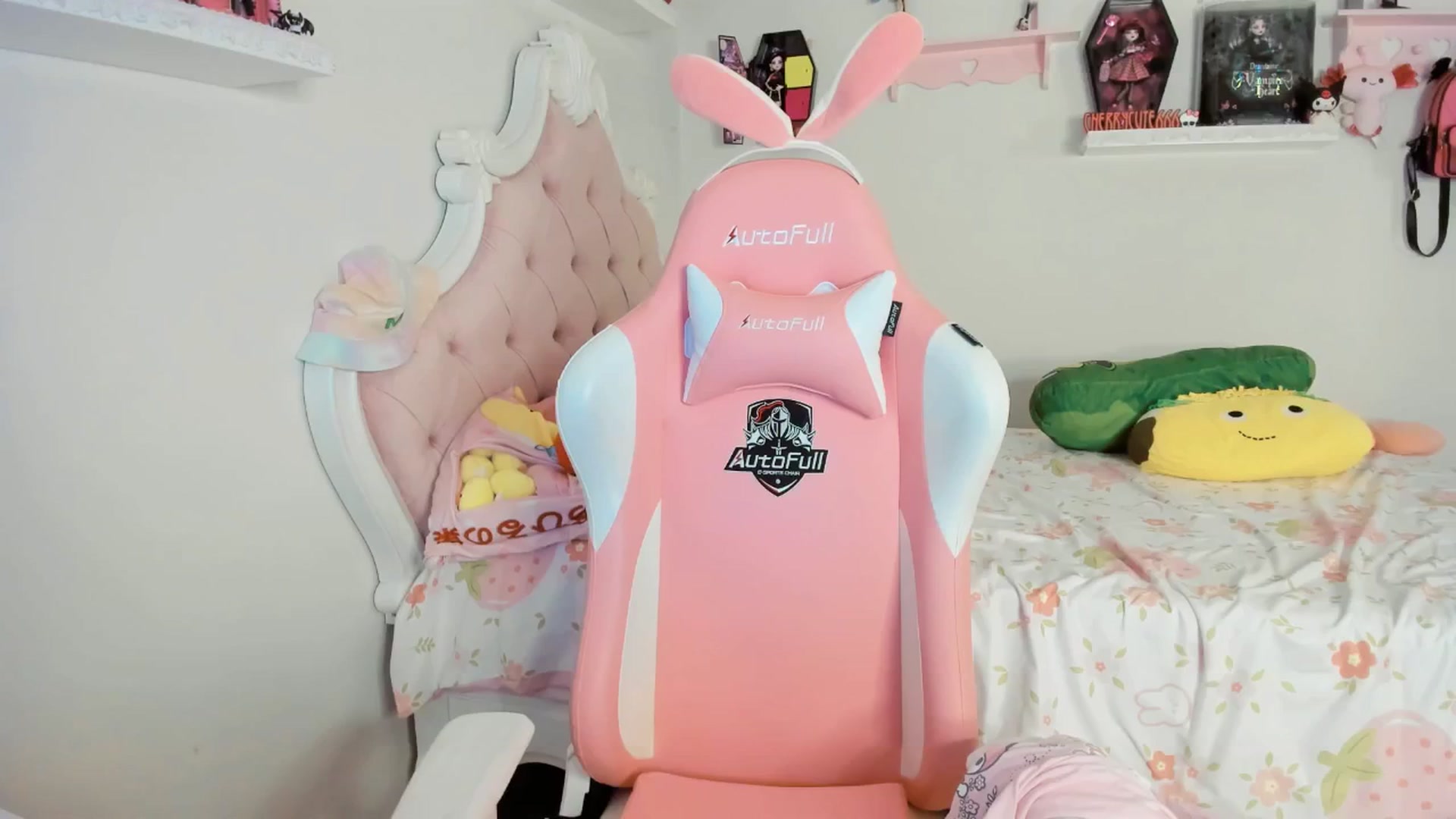 Gallery image thumbnail from Cherrycute666's myfreecams stream on, 09/07/2025, 08:47 image 1 of 20