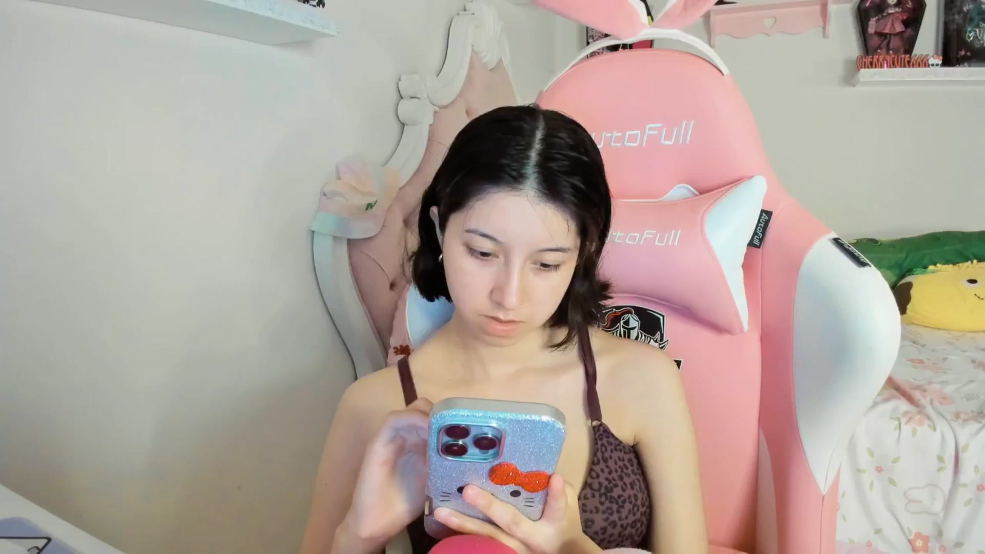 Gallery image thumbnail from Cherrycute666's myfreecams stream on, 09/07/2025, 08:47 image 7 of 20