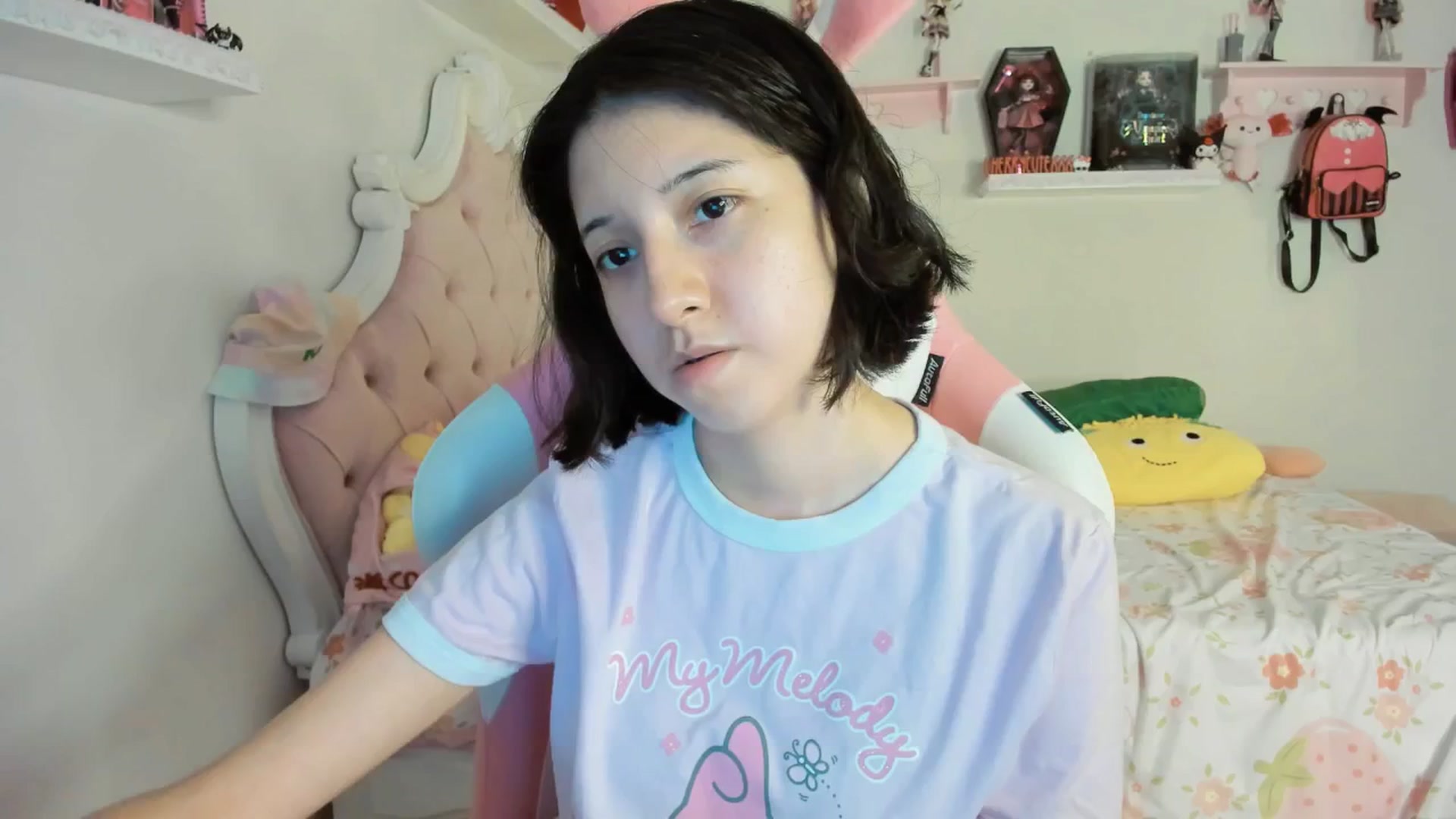 Gallery image thumbnail from Cherrycute666's myfreecams stream on, 09/07/2025, 08:47 image 15 of 20