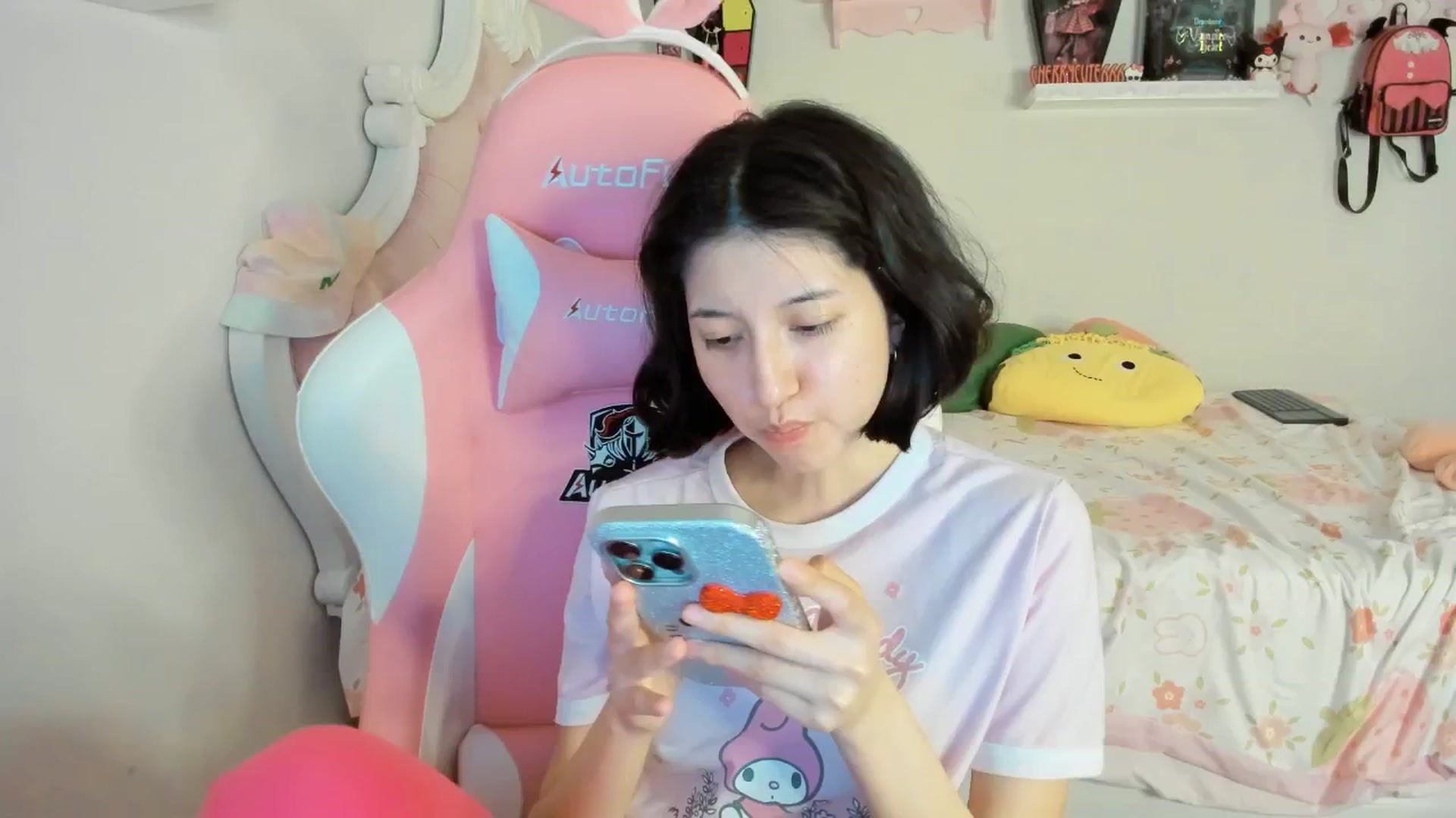 Gallery image thumbnail from Cherrycute666's myfreecams stream on, 09/08/2025, 04:38 image 14 of 20
