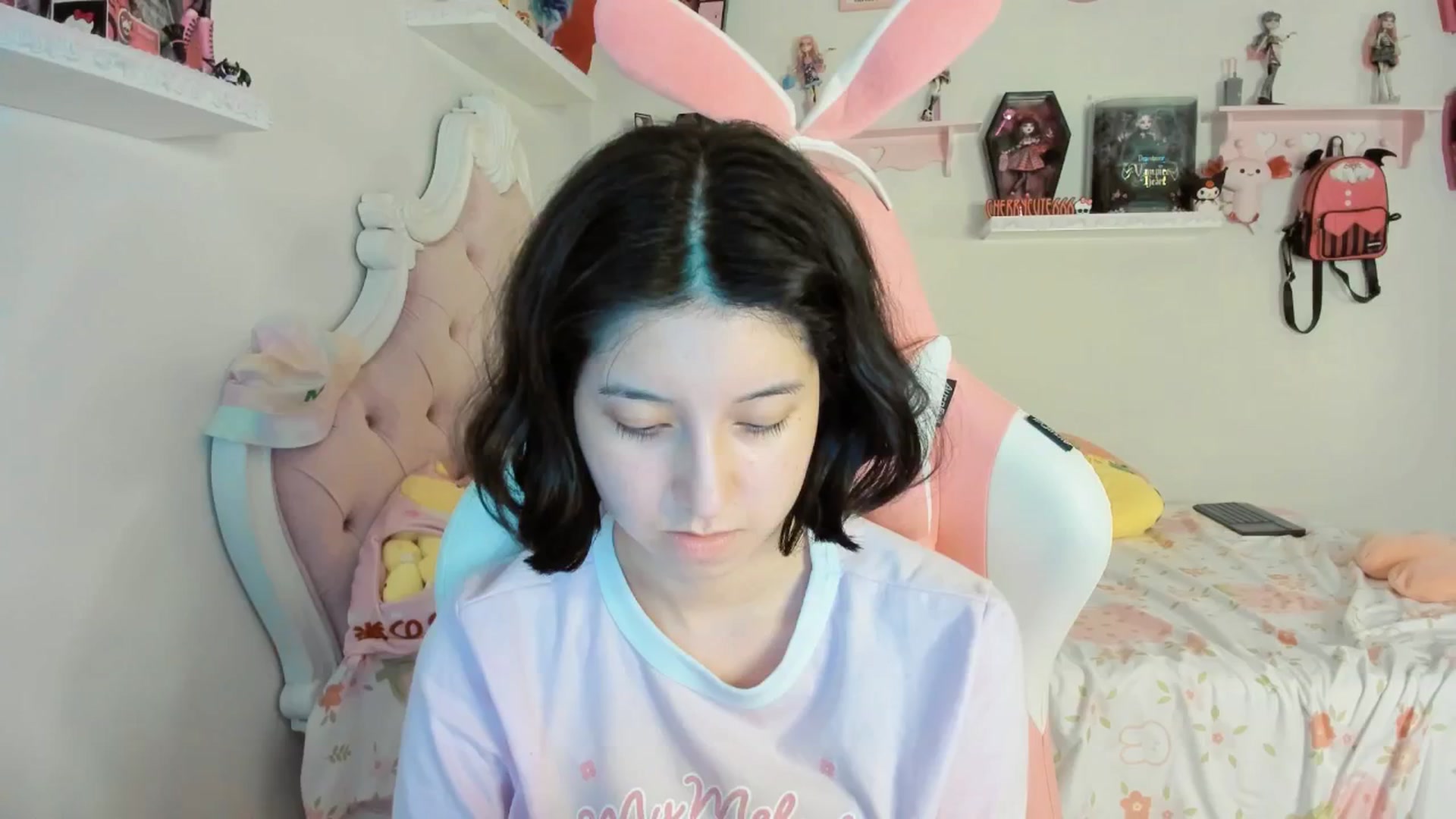Gallery image thumbnail from Cherrycute666's myfreecams stream on, 09/08/2025, 04:38 image 19 of 20