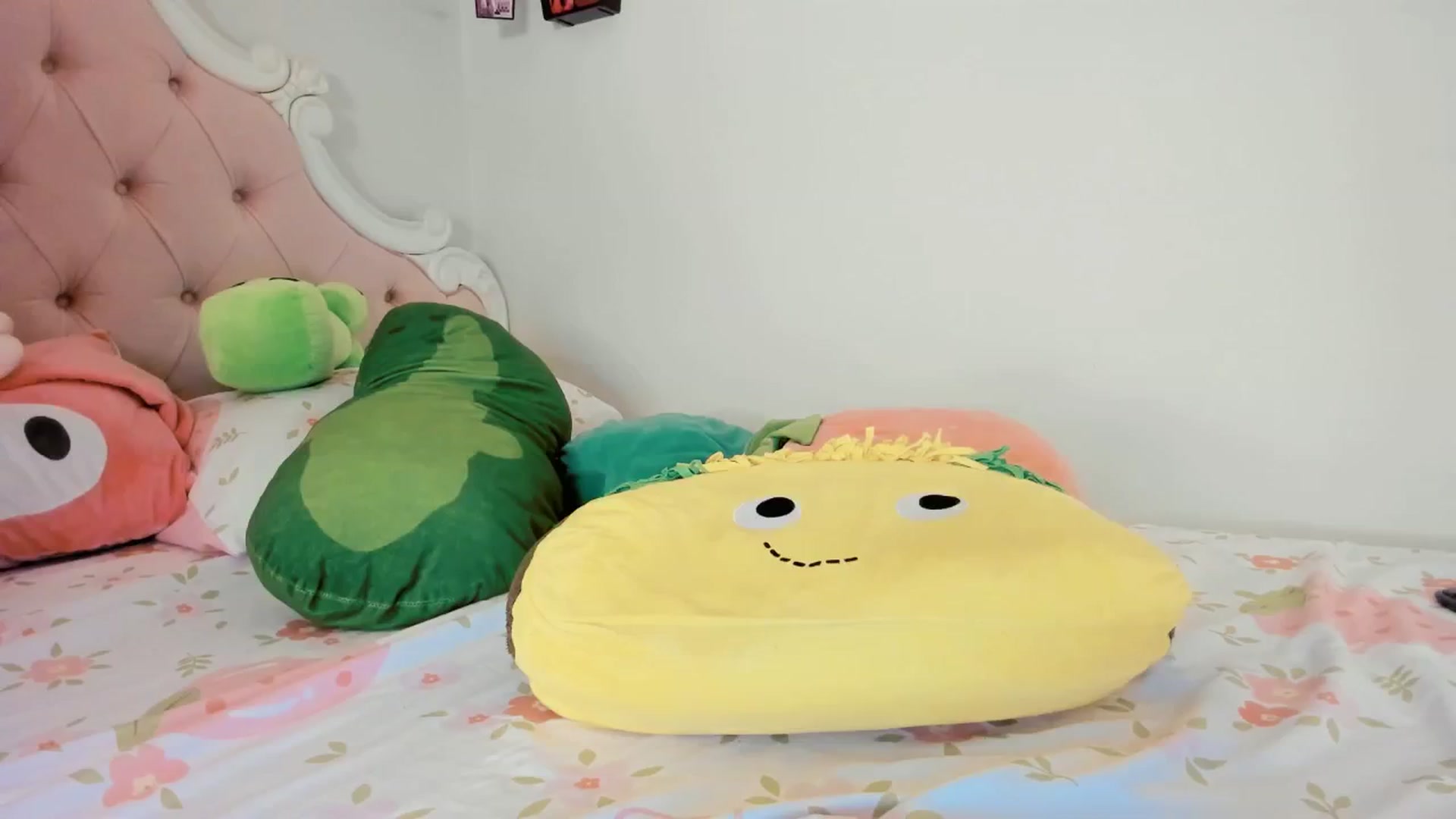 Gallery image thumbnail from Cherrycute666's myfreecams stream on, 09/08/2025, 06:39 image 18 of 20