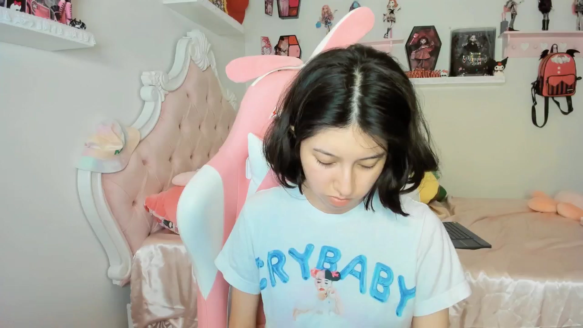 Gallery image thumbnail from Cherrycute666's myfreecams stream on, 09/11/2025, 07:37 image 16 of 20