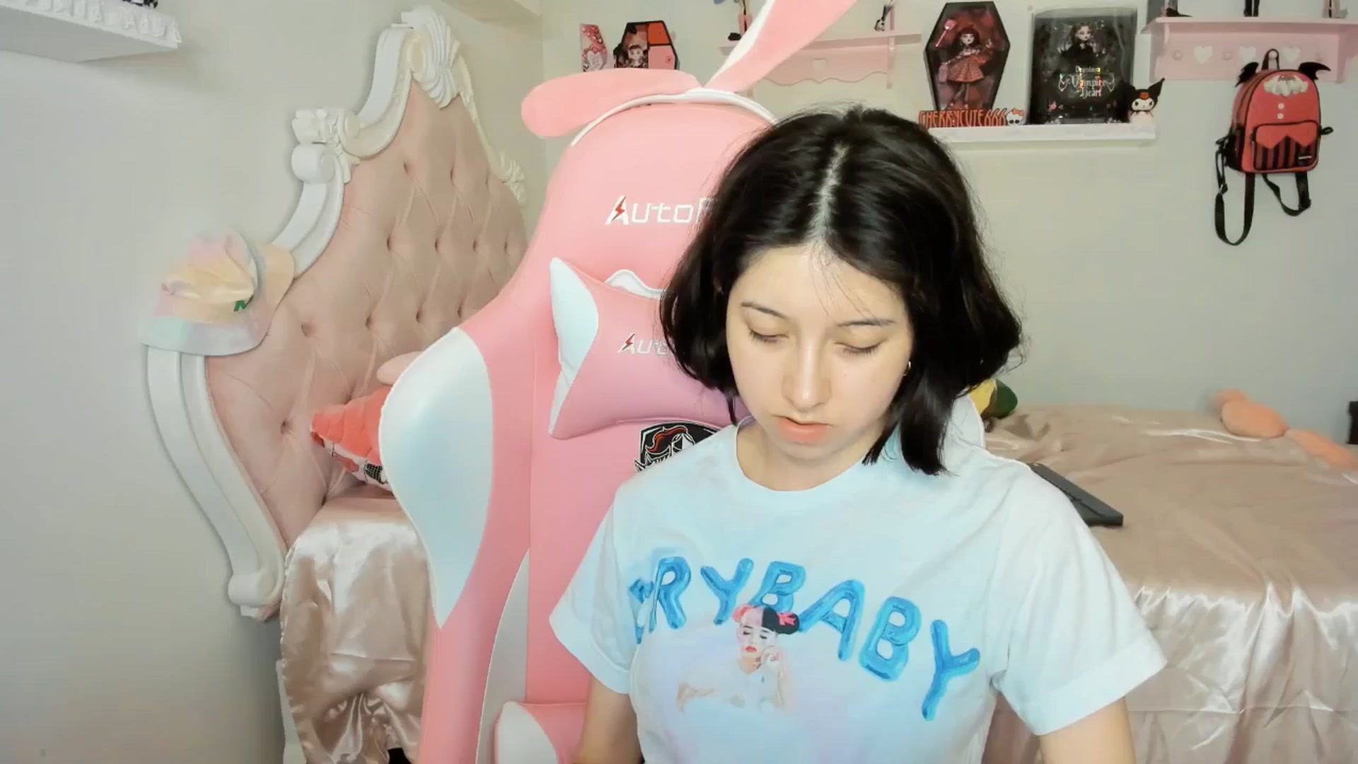 Gallery image thumbnail from Cherrycute666's myfreecams stream on, 09/11/2025, 07:37 image 18 of 20