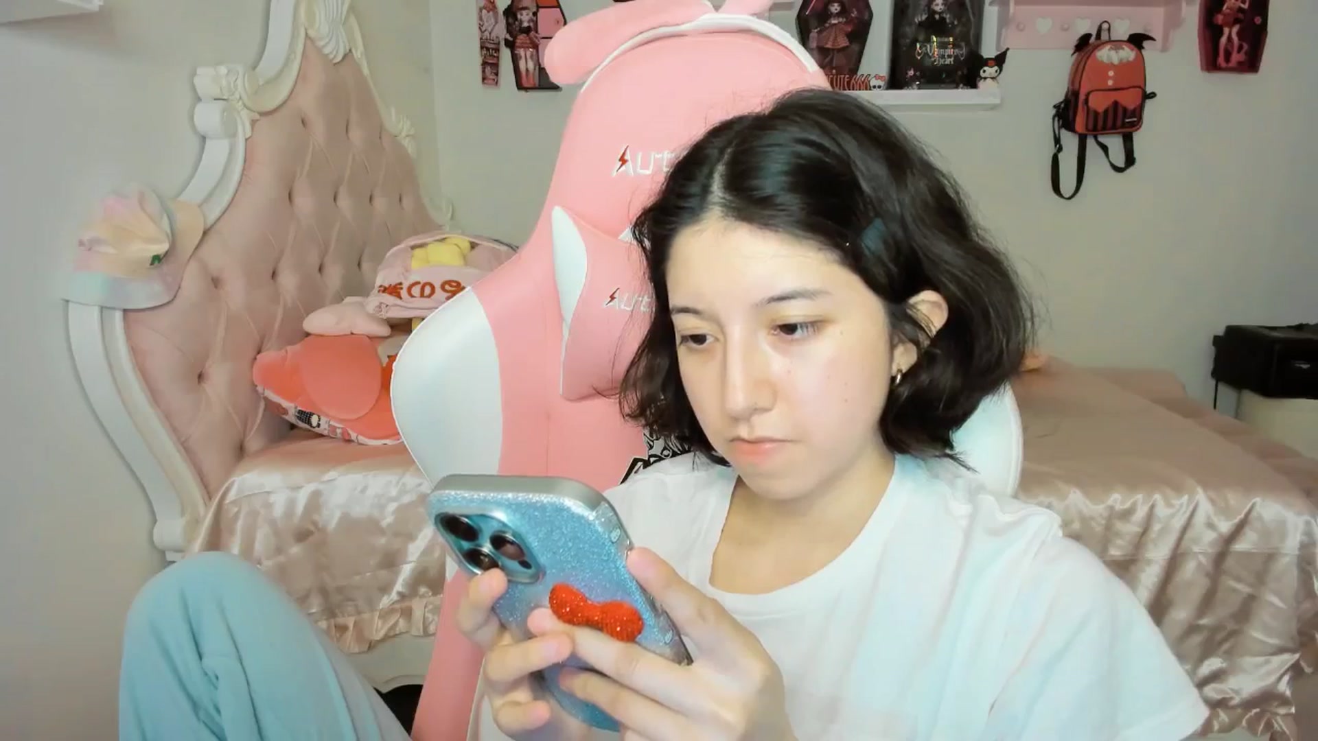 Gallery image thumbnail from Cherrycute666's myfreecams stream on, 09/12/2025, 04:28 image 4 of 20