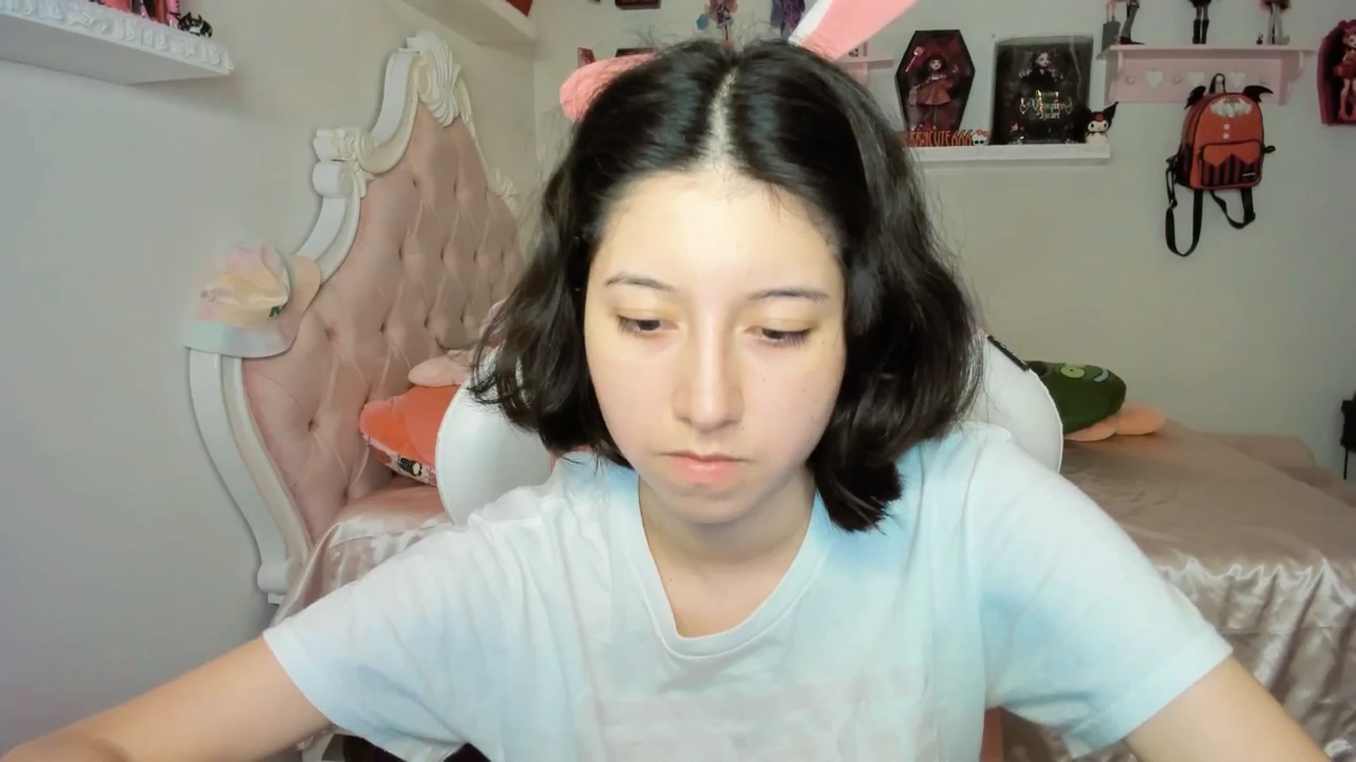 Gallery image thumbnail from Cherrycute666's myfreecams stream on, 09/12/2025, 04:28 image 16 of 20
