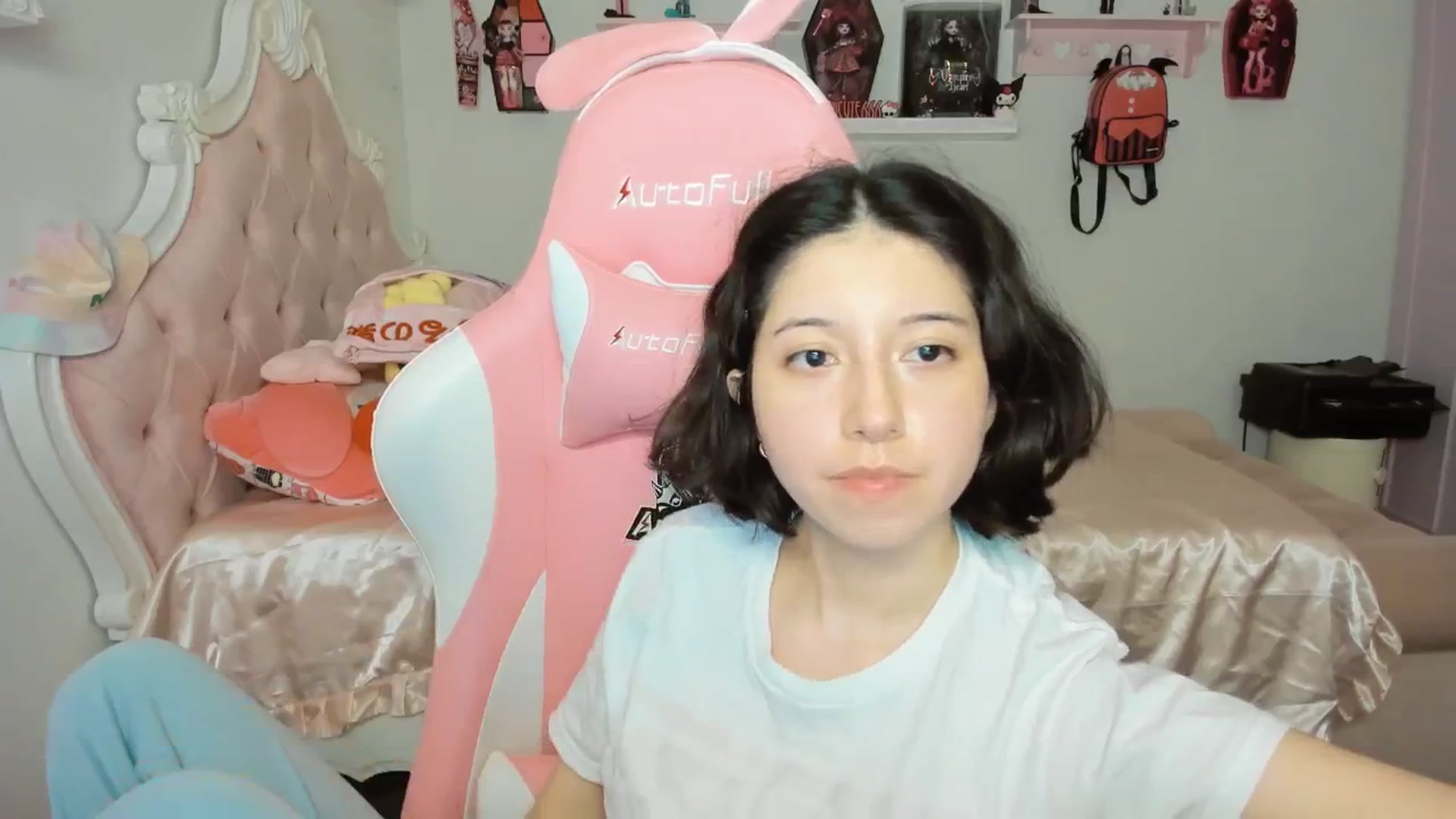 Gallery image thumbnail from Cherrycute666's myfreecams stream on, 09/12/2025, 04:28 image 11 of 20