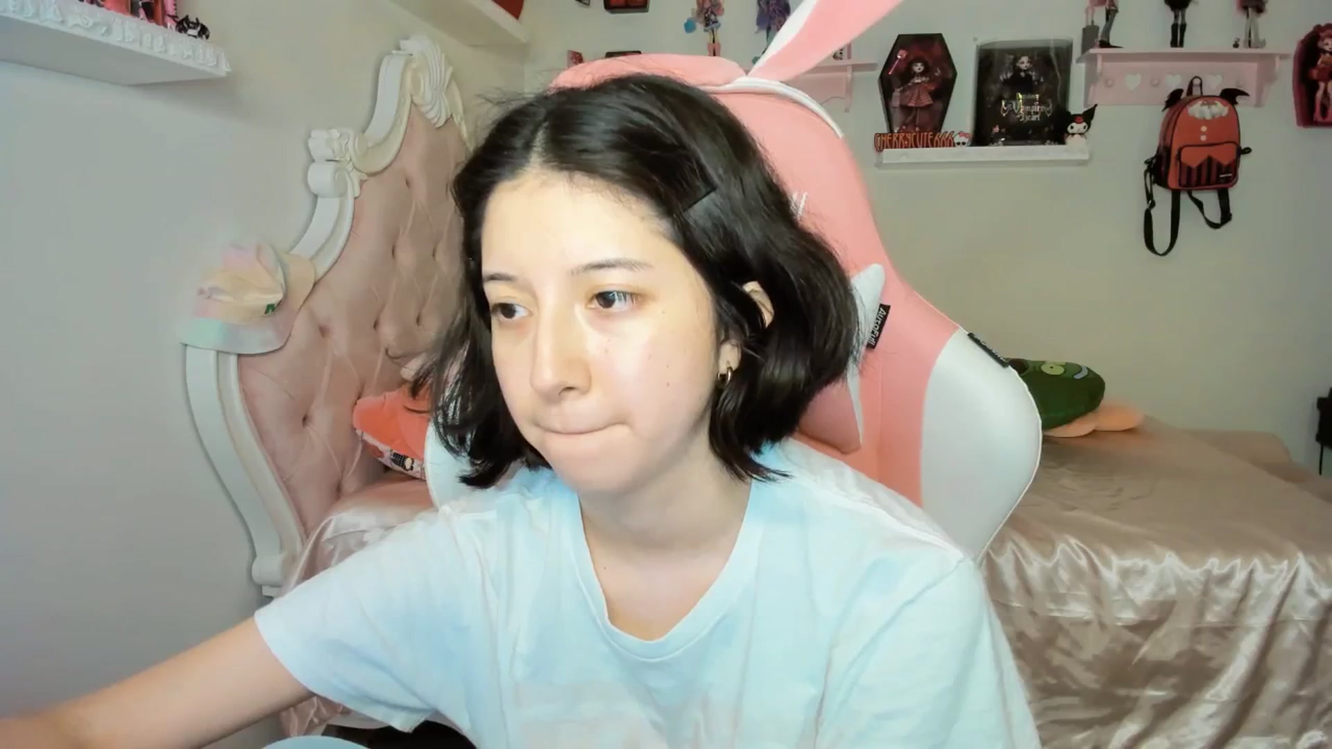 Gallery image thumbnail from Cherrycute666's myfreecams stream on, 09/12/2025, 04:28 image 18 of 20