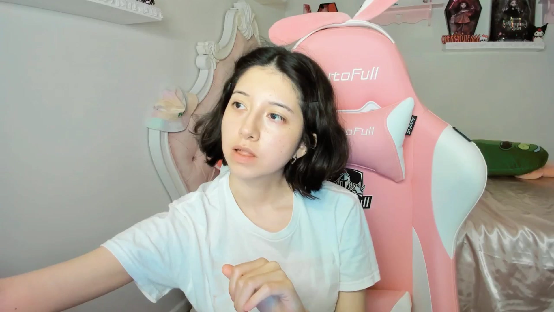 Gallery image thumbnail from Cherrycute666's myfreecams stream on, 09/12/2025, 04:28 image 20 of 20