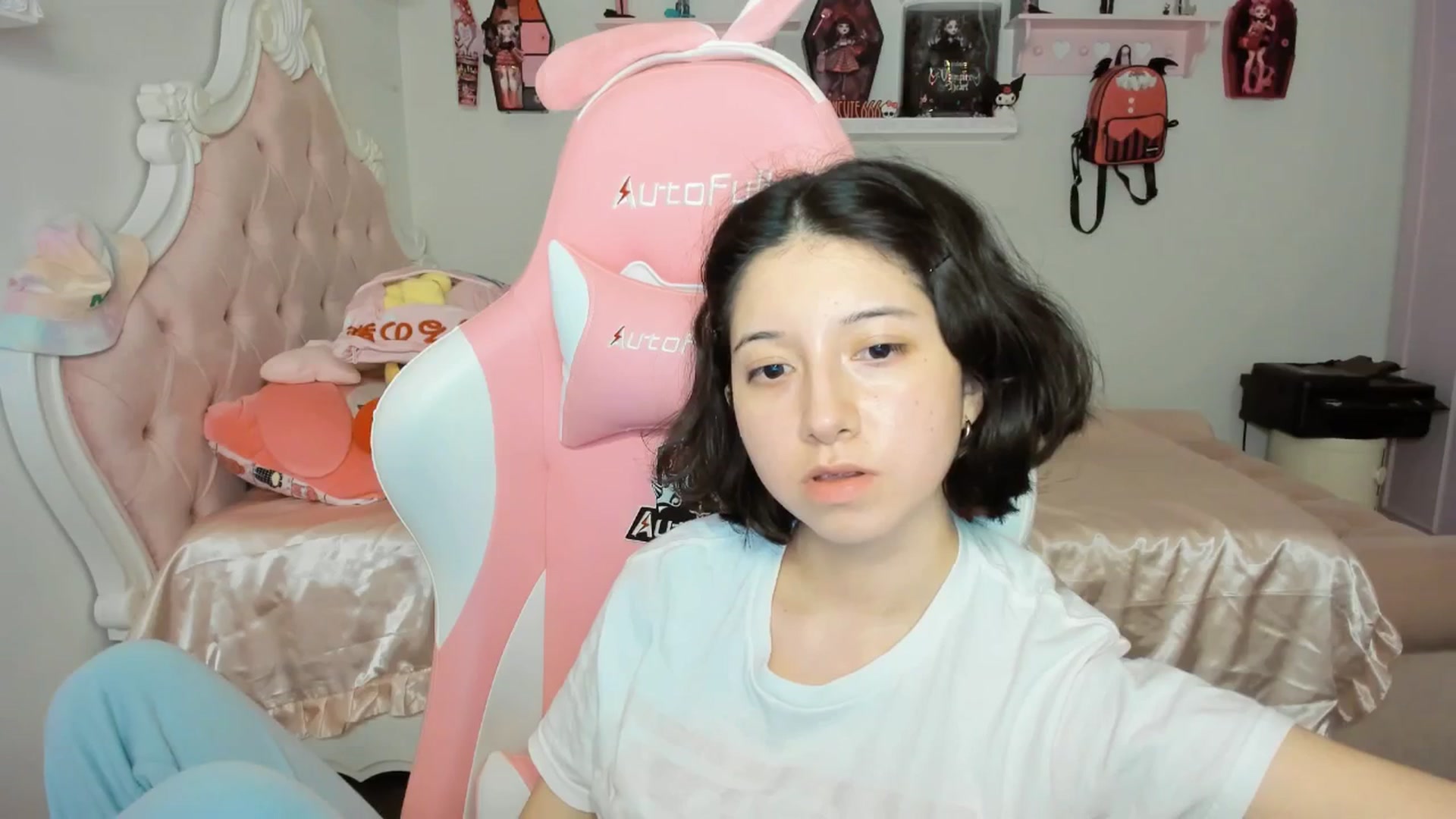 Gallery image thumbnail from Cherrycute666's myfreecams stream on, 09/12/2025, 04:28 image 10 of 20