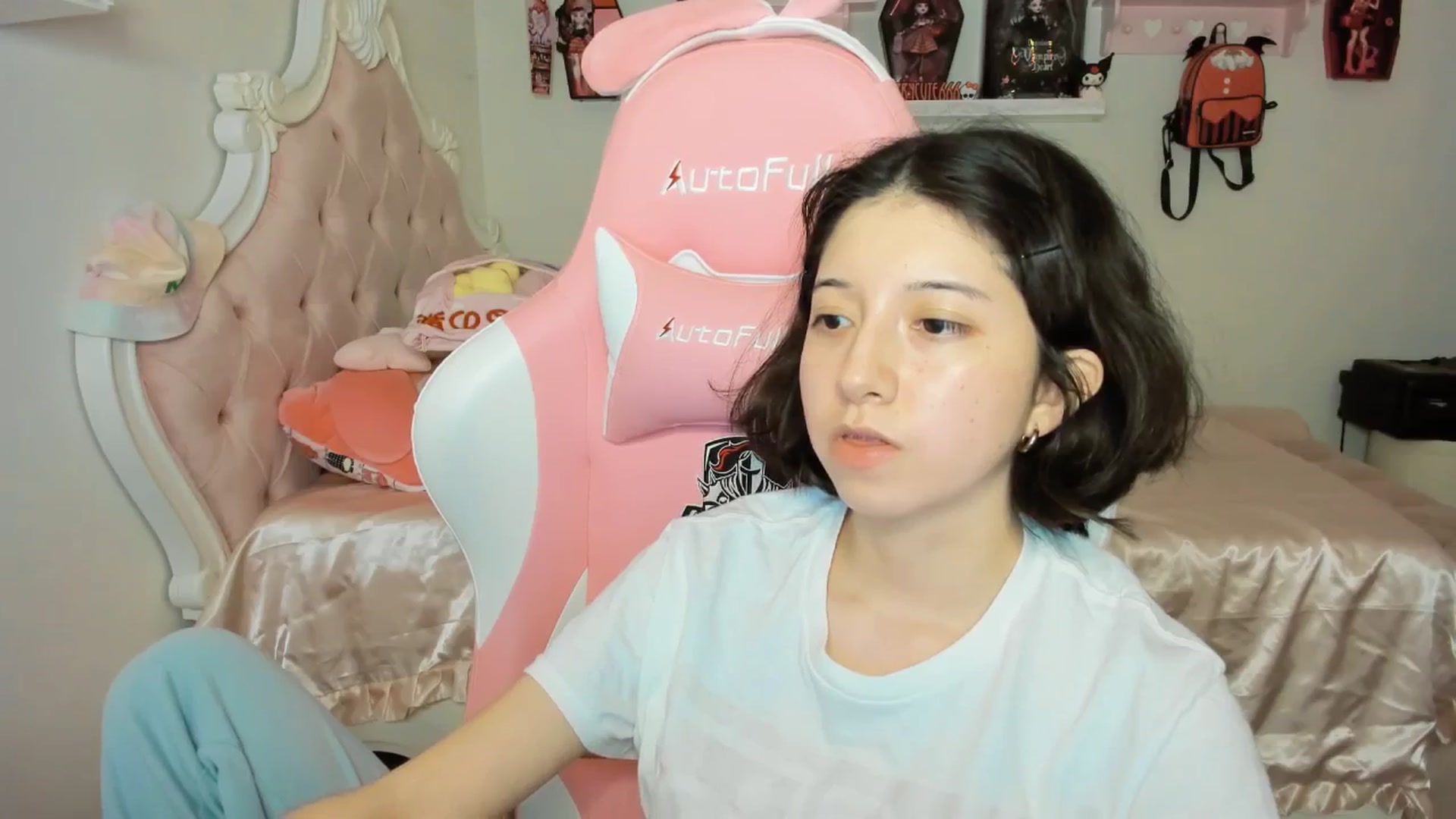Gallery image thumbnail from Cherrycute666's myfreecams stream on, 09/12/2025, 04:28 image 7 of 20