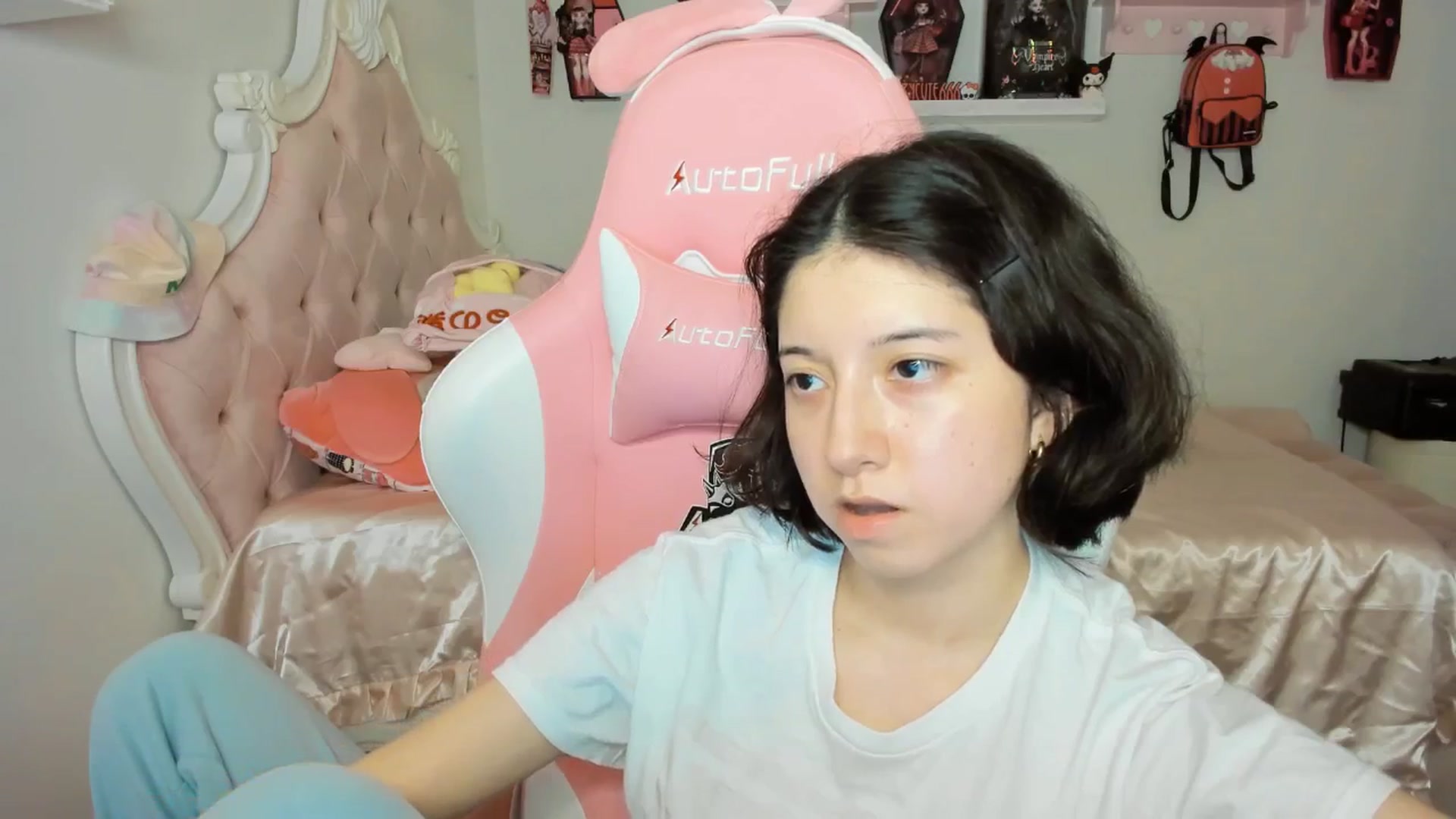 Gallery image thumbnail from Cherrycute666's myfreecams stream on, 09/12/2025, 04:28 image 9 of 20