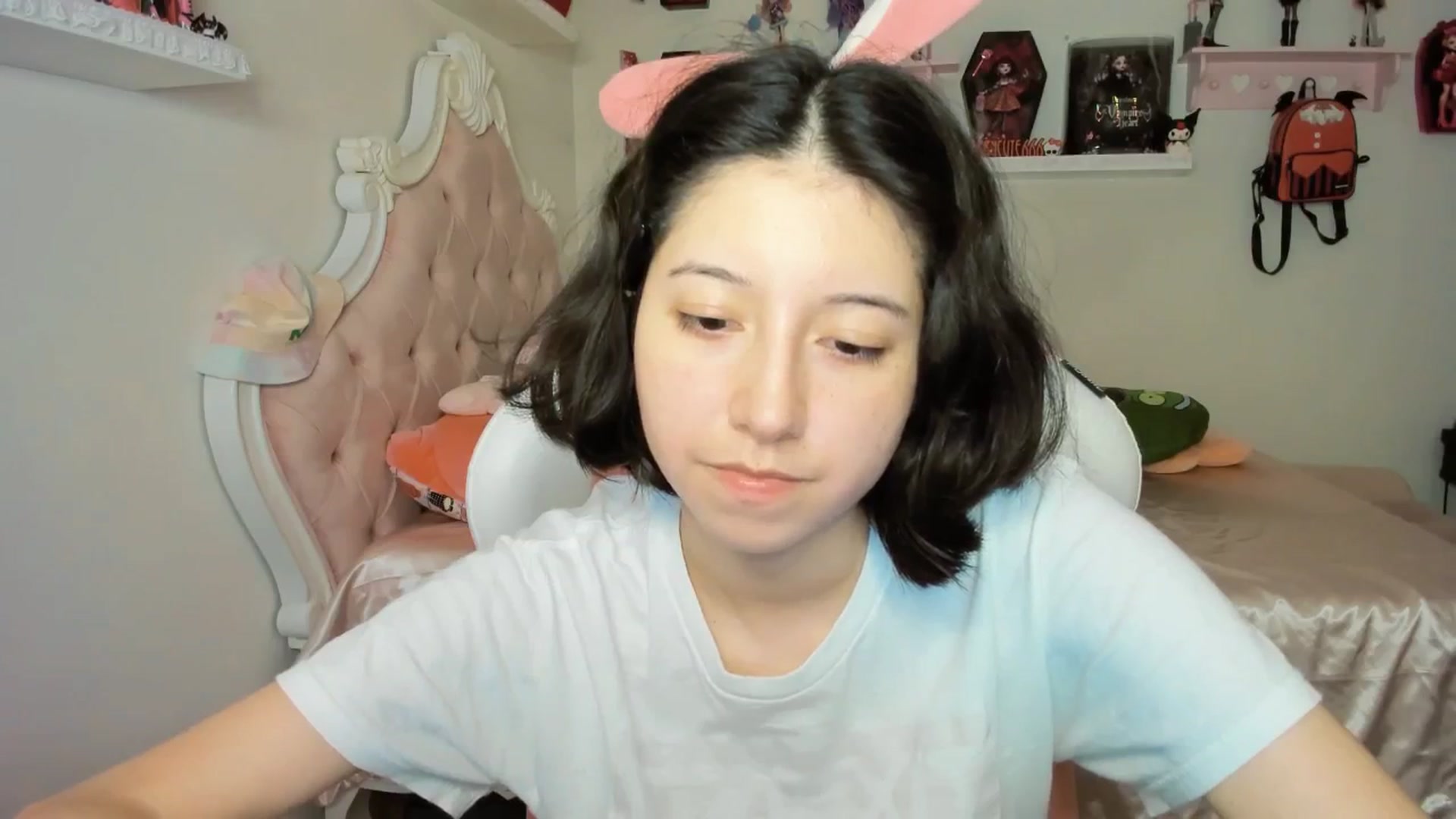 Gallery image thumbnail from Cherrycute666's myfreecams stream on, 09/12/2025, 04:28 image 15 of 20