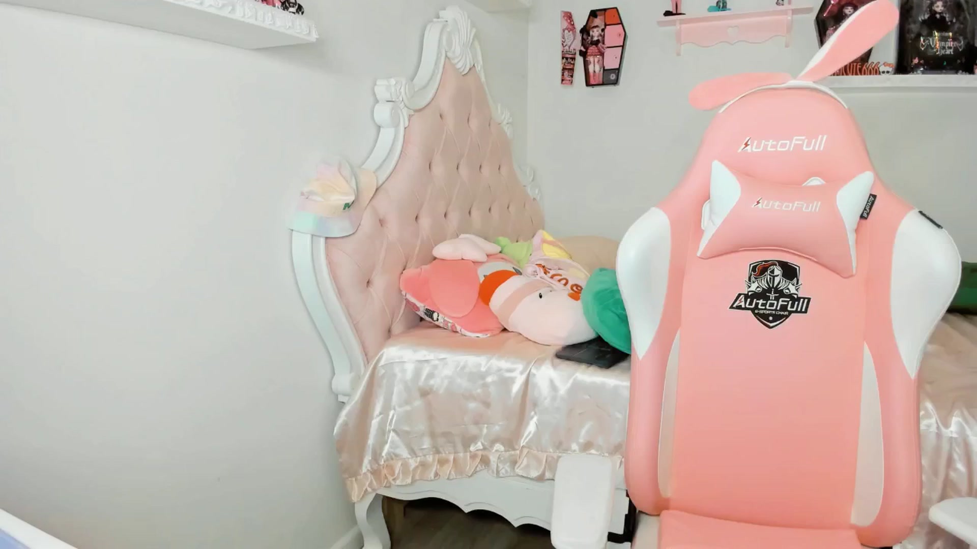 Gallery image thumbnail from Cherrycute666's myfreecams stream on, 09/13/2025, 02:41 image 20 of 20