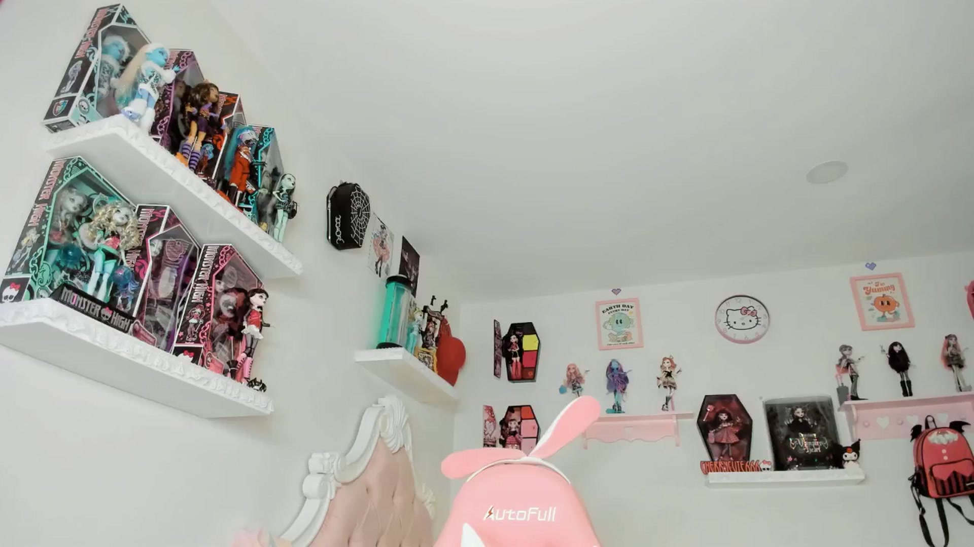 Gallery image thumbnail from Cherrycute666's myfreecams stream on, 09/13/2025, 02:41 image 8 of 20