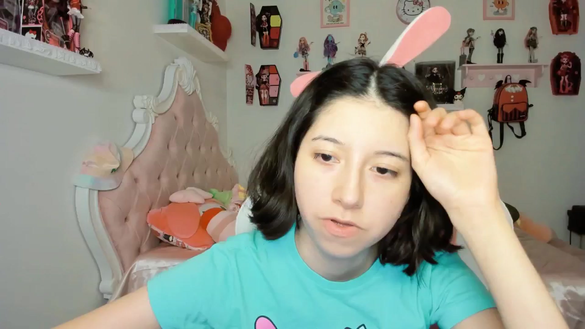 Gallery image thumbnail from Cherrycute666's myfreecams stream on, 09/13/2025, 02:41 image 17 of 20