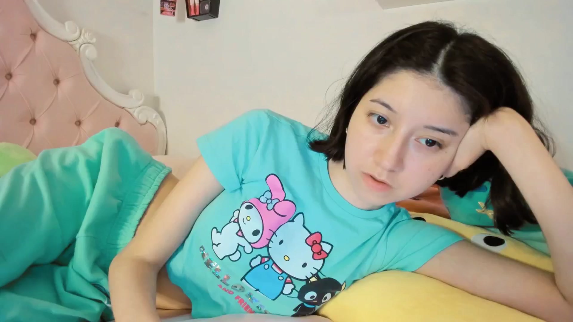 Gallery image thumbnail from Cherrycute666's myfreecams stream on, 09/13/2025, 05:05 image 4 of 20