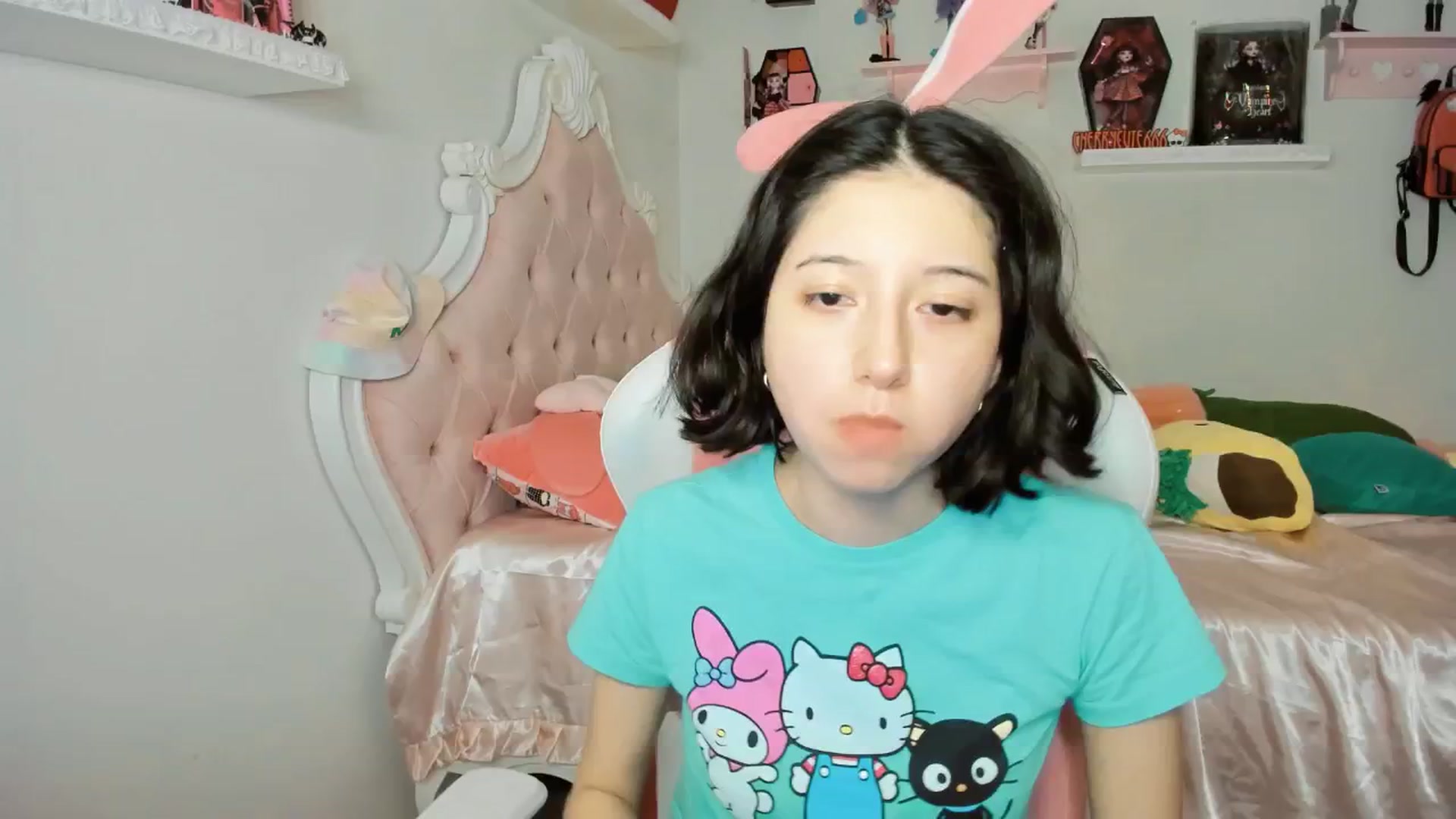 Gallery image thumbnail from Cherrycute666's myfreecams stream on, 09/13/2025, 05:05 image 20 of 20