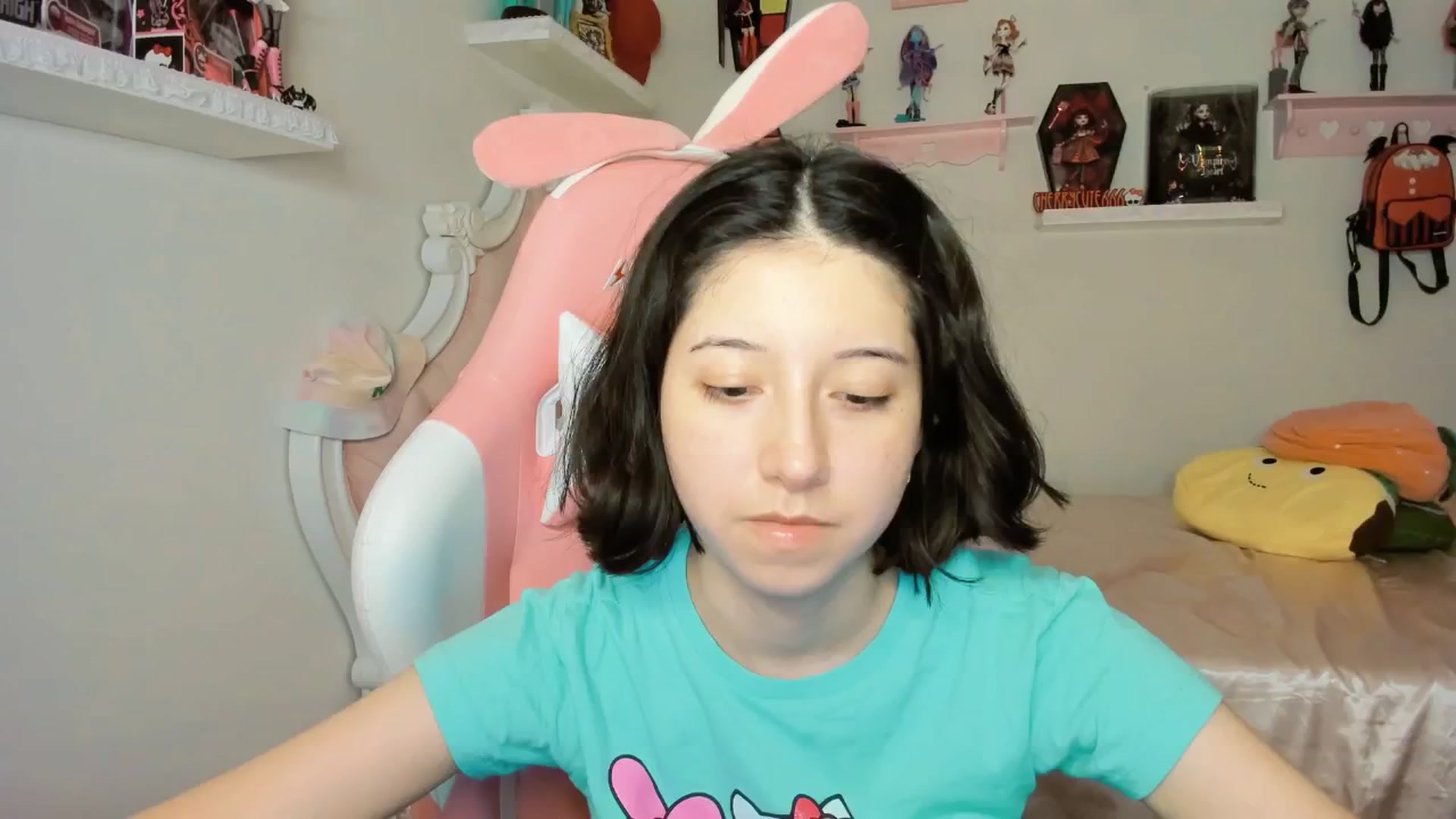 Gallery image thumbnail from Cherrycute666's myfreecams stream on, 09/13/2025, 08:57 image 4 of 20