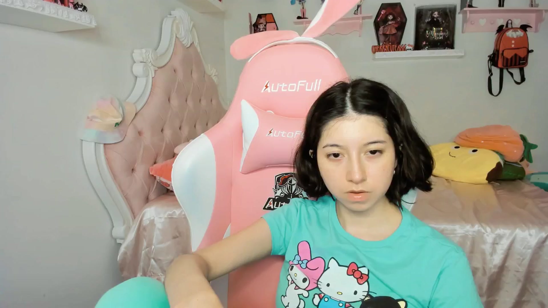 Gallery image thumbnail from Cherrycute666's myfreecams stream on, 09/13/2025, 08:57 image 7 of 20