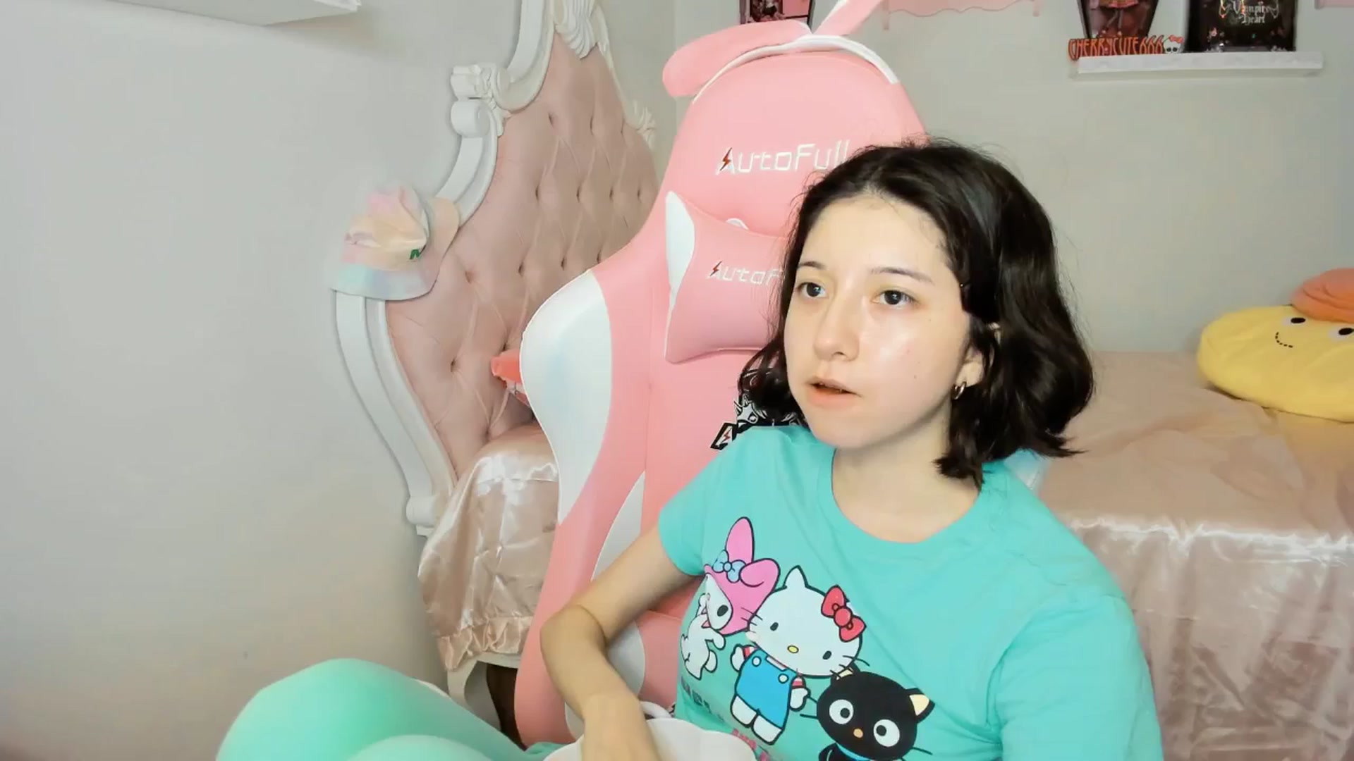 Gallery image thumbnail from Cherrycute666's myfreecams stream on, 09/13/2025, 08:57 image 2 of 20