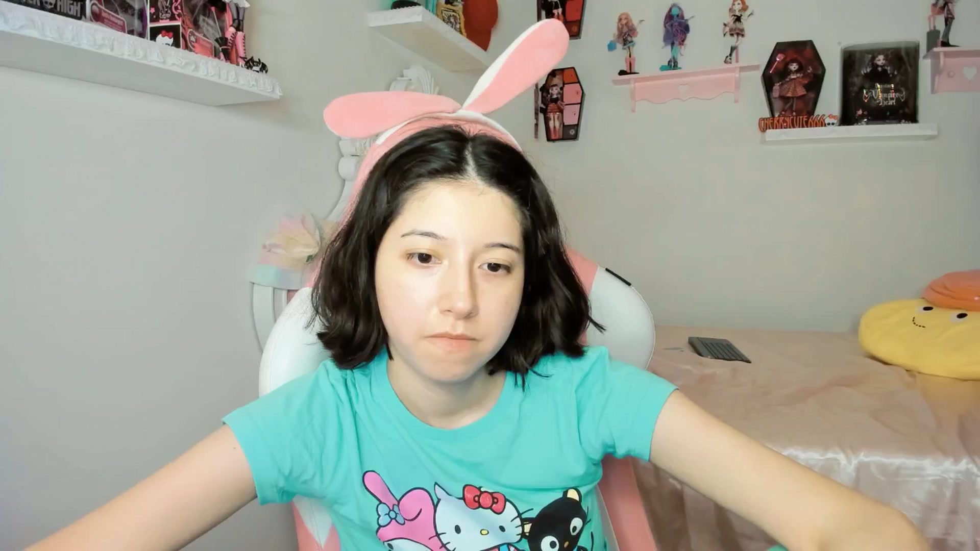 Gallery image thumbnail from Cherrycute666's myfreecams stream on, 09/13/2025, 08:57 image 3 of 20