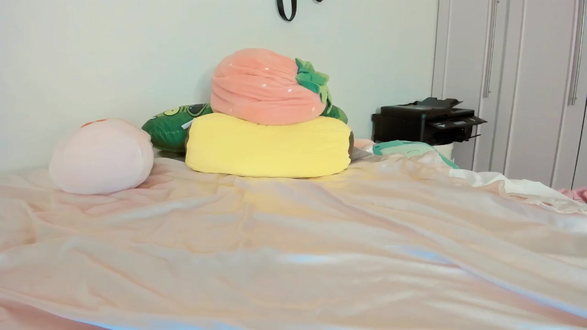 Gallery image thumbnail from Cherrycute666's myfreecams stream on, 09/14/2025, 07:49 image 20 of 20