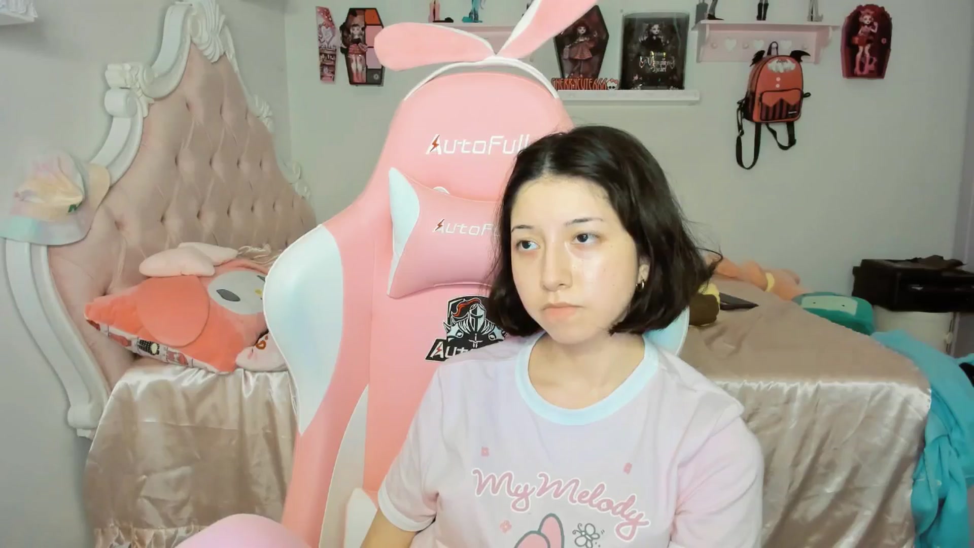 Gallery image thumbnail from Cherrycute666's myfreecams stream on, 09/14/2025, 07:49 image 5 of 20